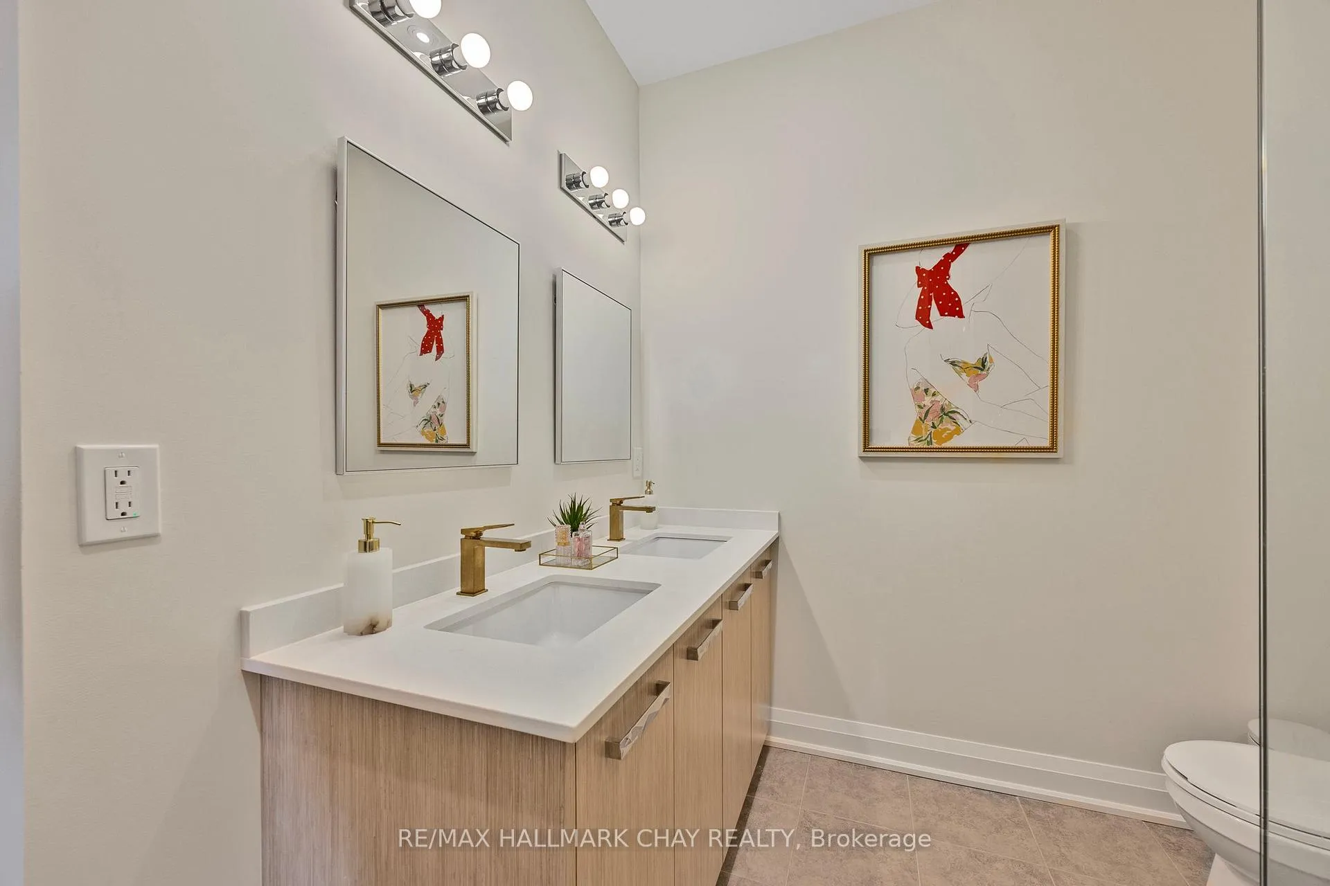 Photo 27 of 3 Waterview Lane, Clarington, Newcastle — HOMEH