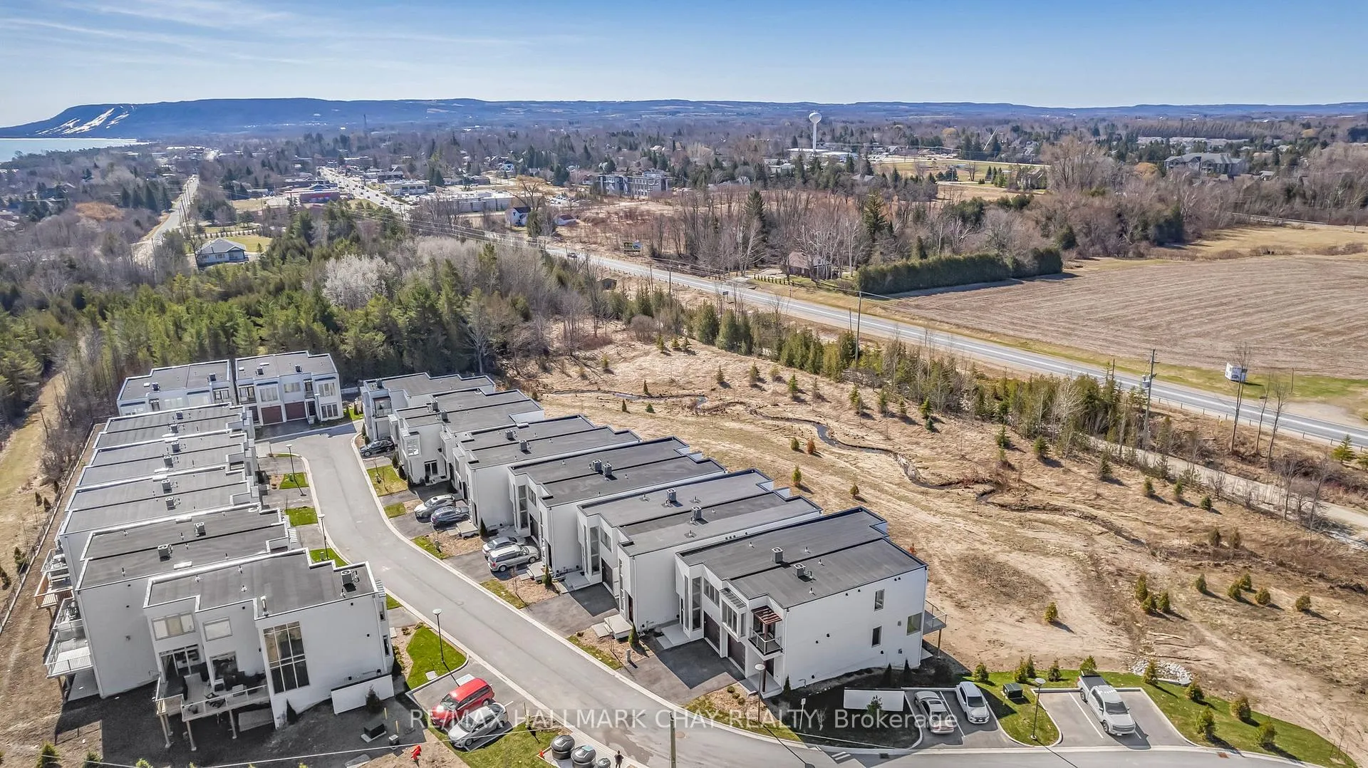 Photo 35 of 3 Waterview Lane, Clarington, Newcastle — HOMEH