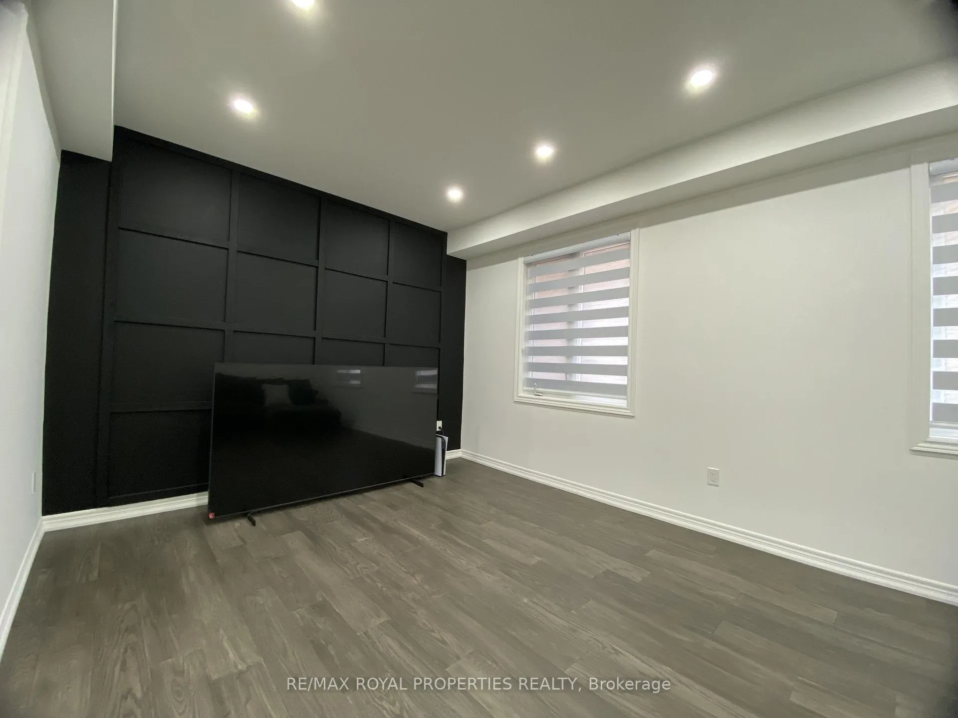 Photo 11 of 83 Whitehand Drive, Clarington, Newcastle — HOMEH