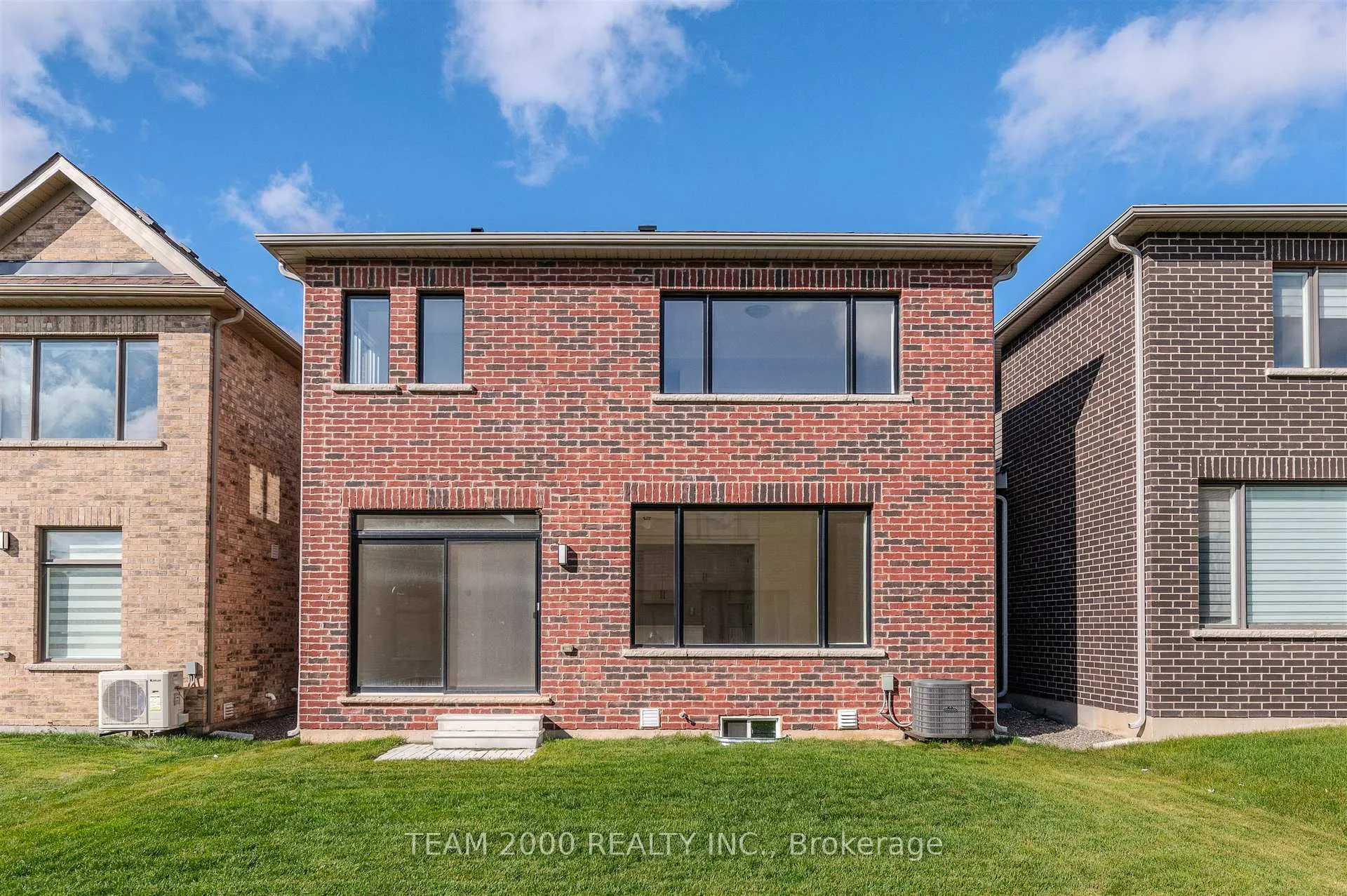 Photo 11 of 92 Conboy Drive, Erin — HOMEH