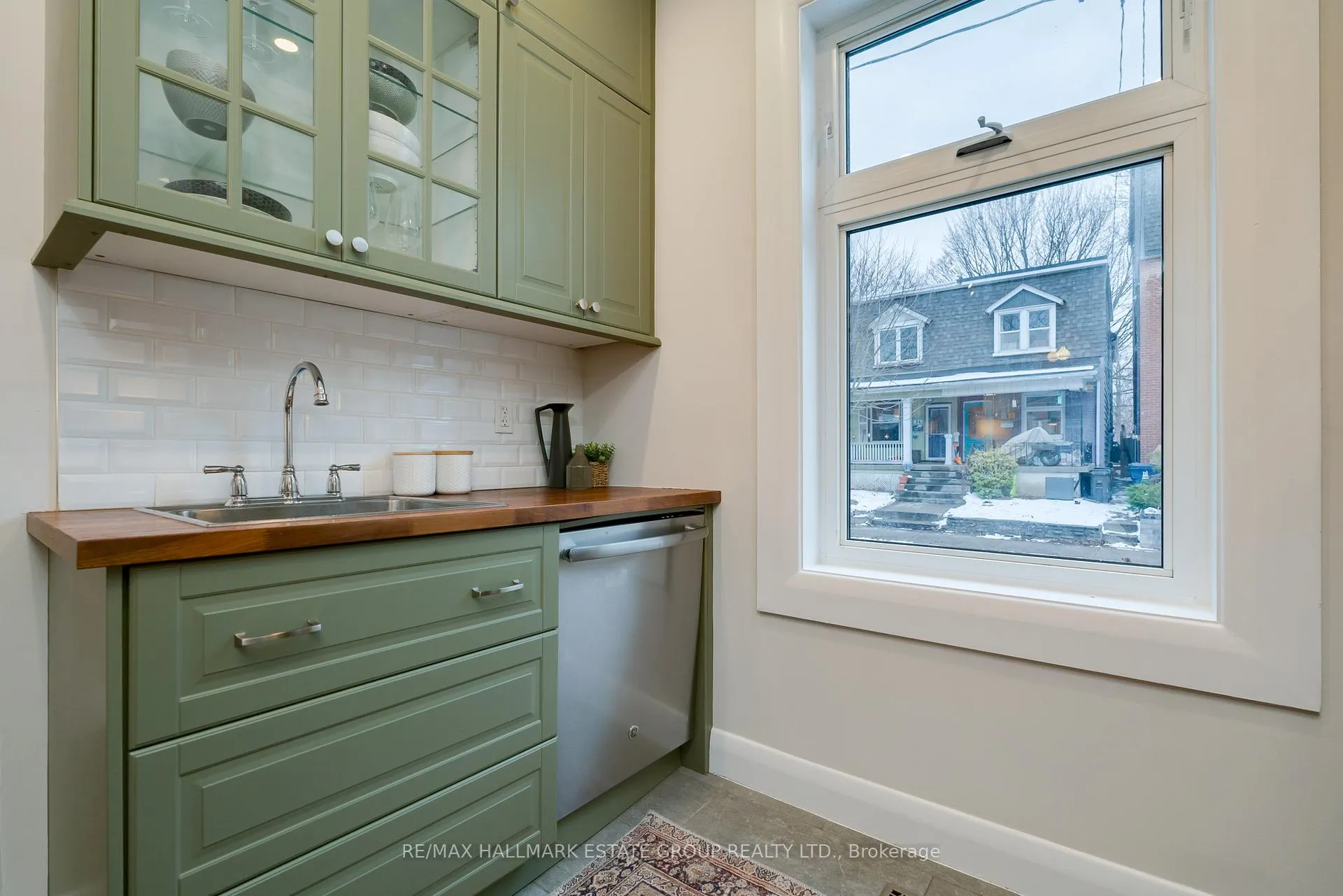 Photo 6 of 33 Austin Avenue, Toronto, South Riverdale — HOMEH