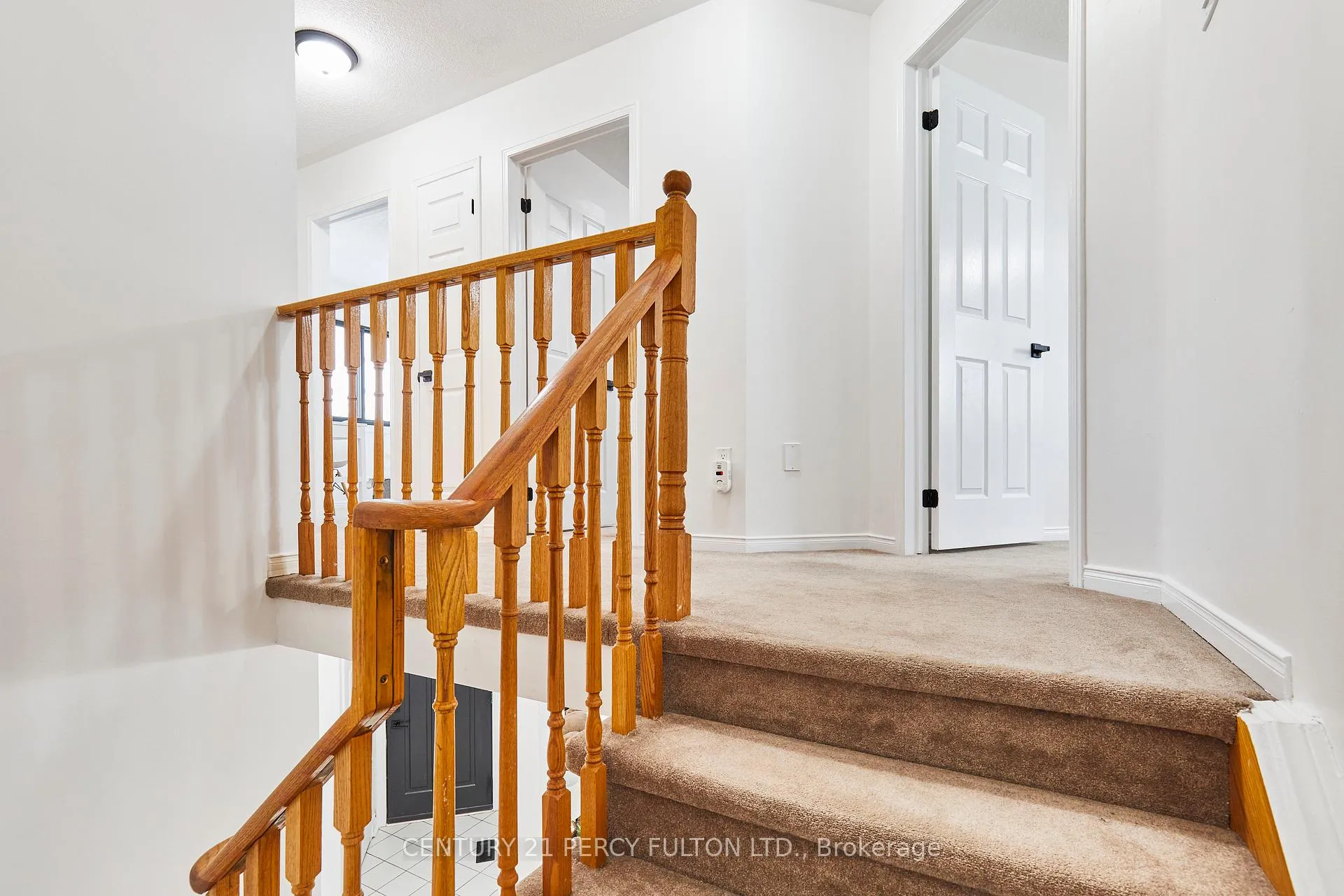 Photo 11 of 9 Brodie Court, Clarington, Bowmanville — HOMEH