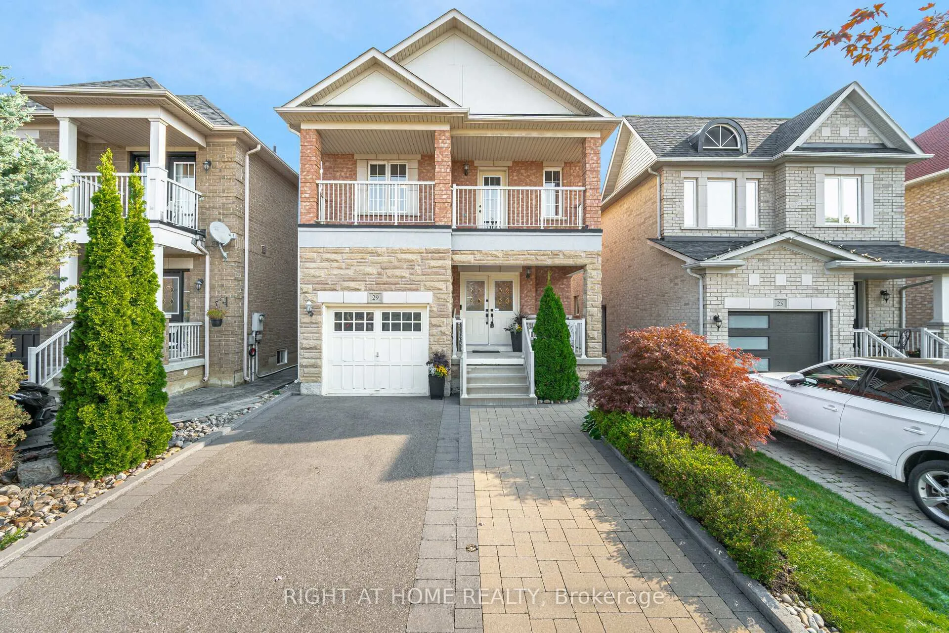 Photo 1 of 29 Boticelli Way, Vaughan, Vellore Village — HOMEH