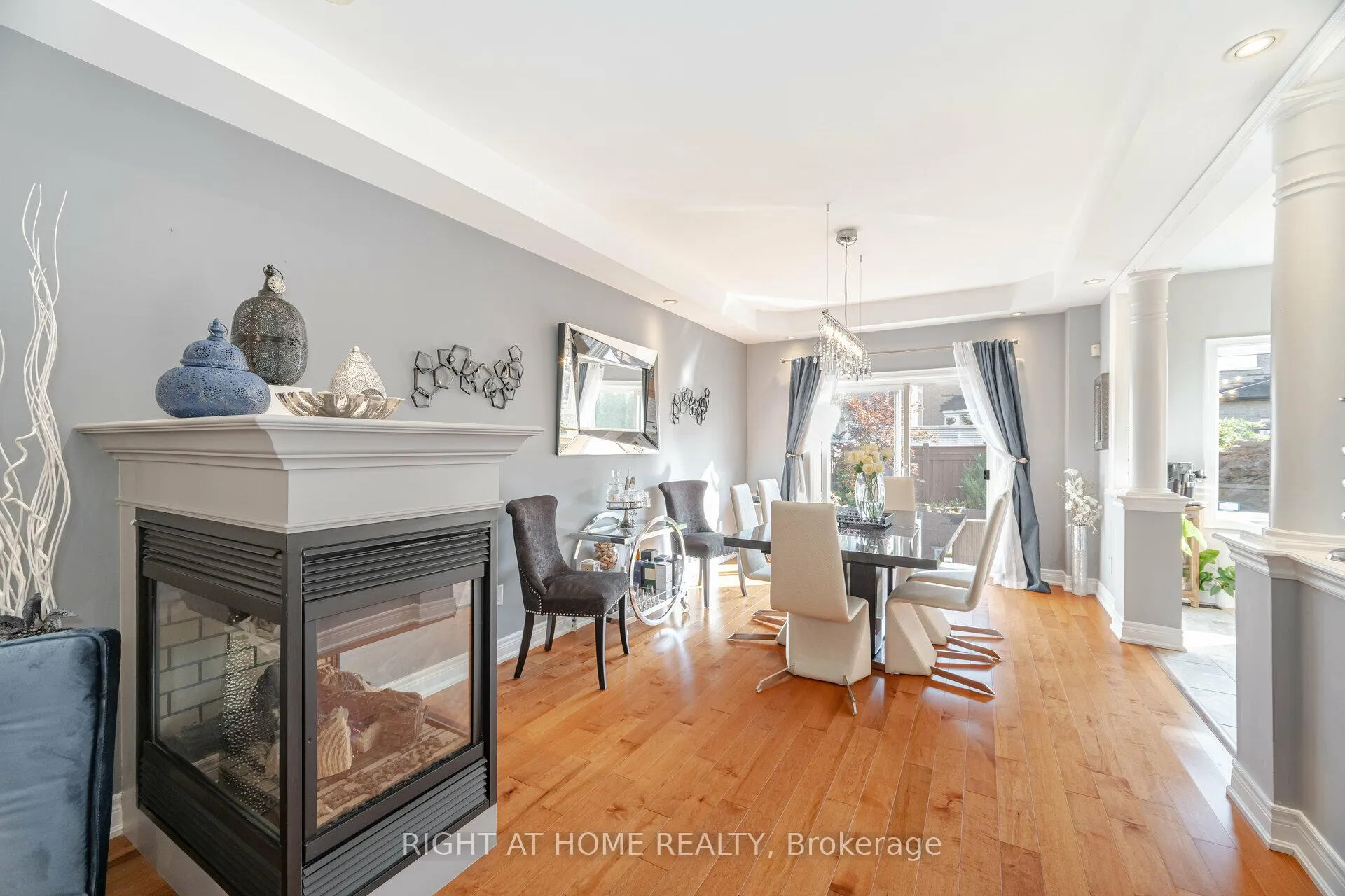 Photo 14 of 29 Boticelli Way, Vaughan, Vellore Village — HOMEH