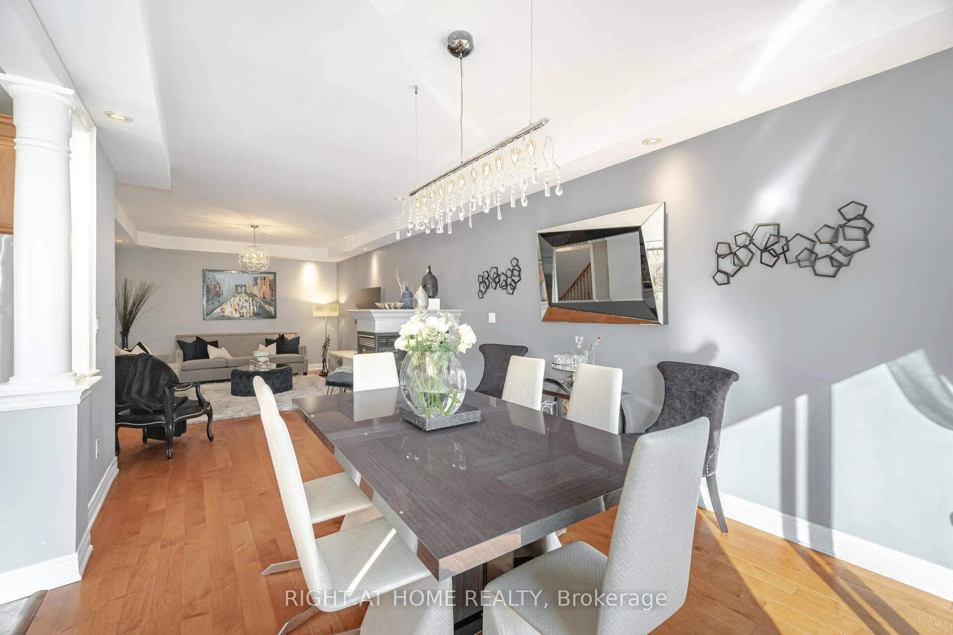 Photo 15 of 29 Boticelli Way, Vaughan, Vellore Village — HOMEH