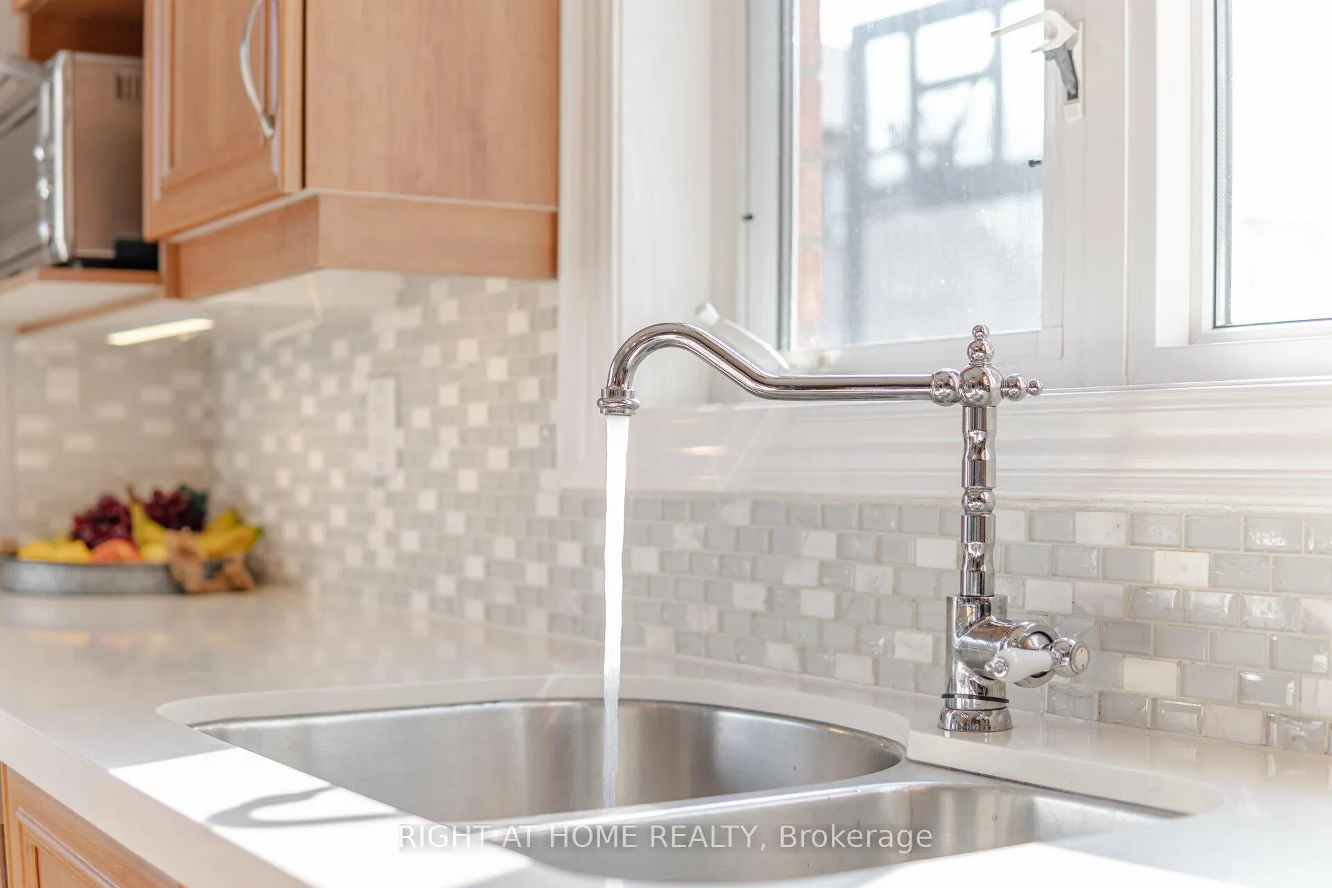 Photo 20 of 29 Boticelli Way, Vaughan, Vellore Village — HOMEH