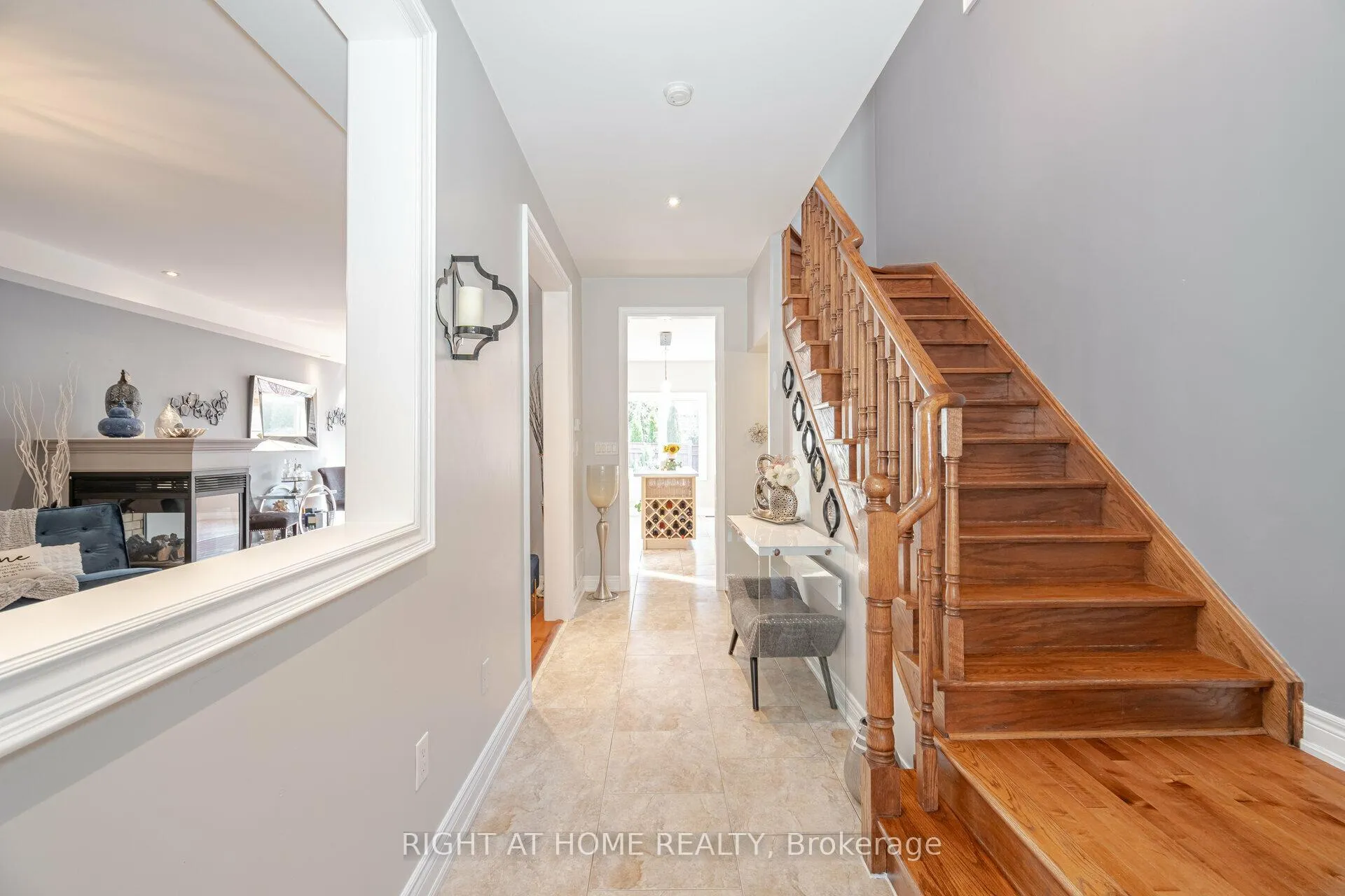 Photo 23 of 29 Boticelli Way, Vaughan, Vellore Village — HOMEH