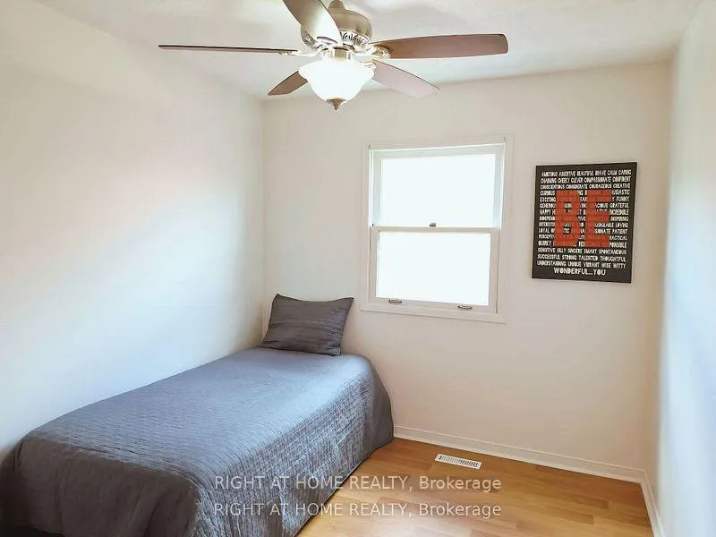 Photo 17 of 44 Sable Crescent, Whitby, Rolling Acres — HOMEH