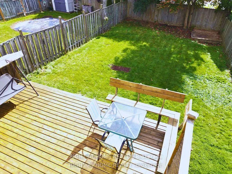 Photo 20 of 44 Sable Crescent, Whitby, Rolling Acres — HOMEH