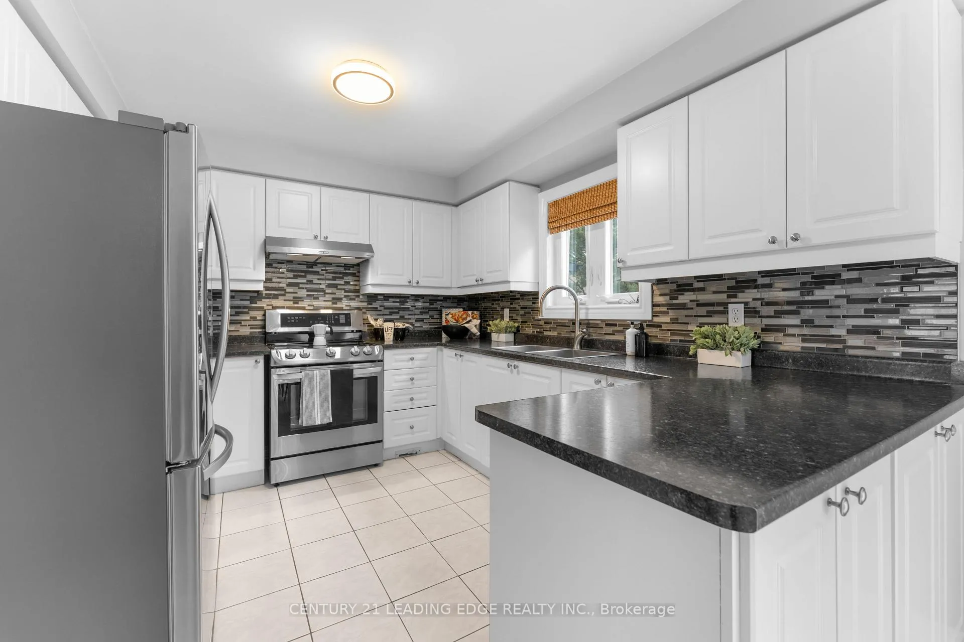 Photo 13 of 1611 Seguin Square, Pickering, Amberlea — HOMEH