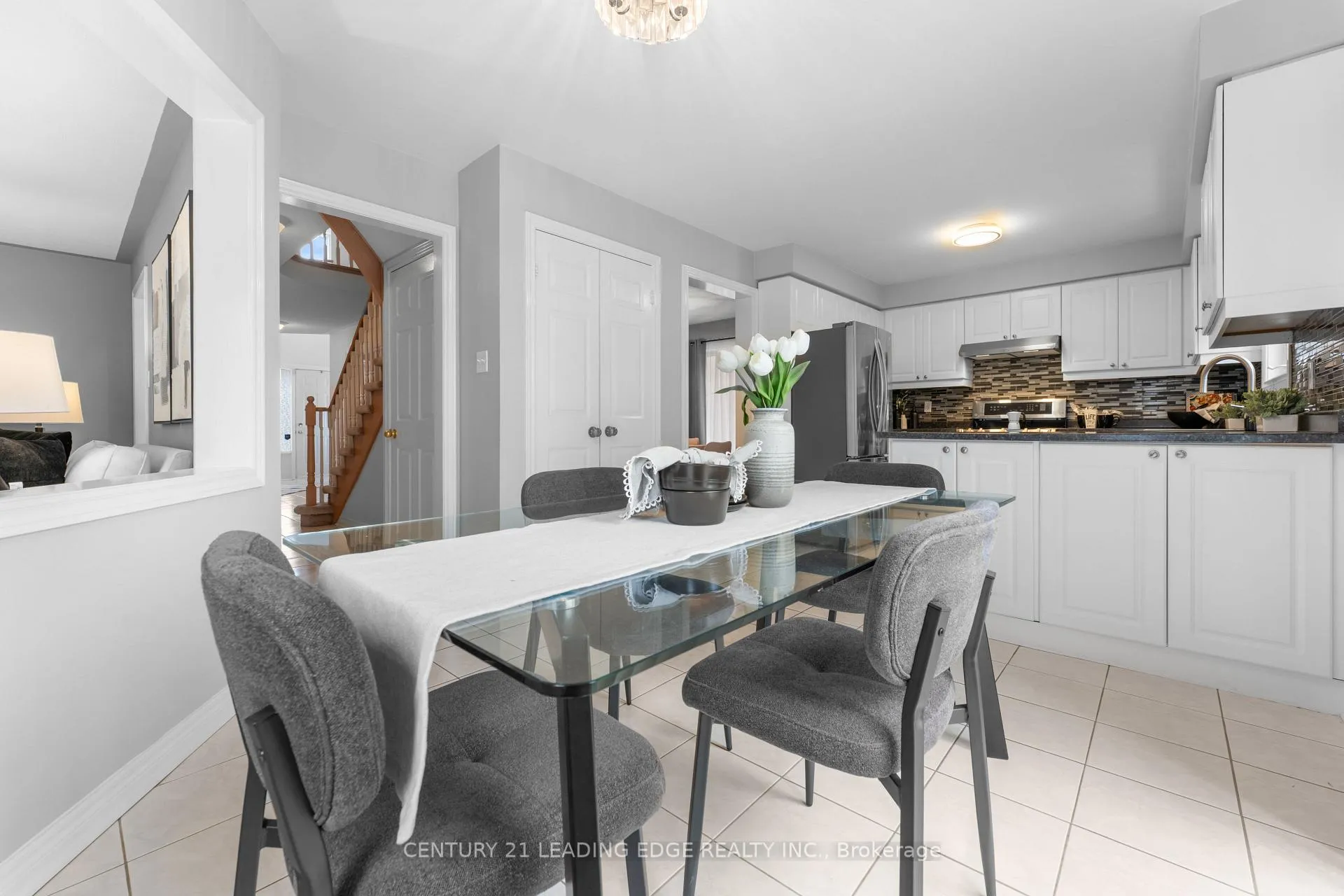 Photo 15 of 1611 Seguin Square, Pickering, Amberlea — HOMEH