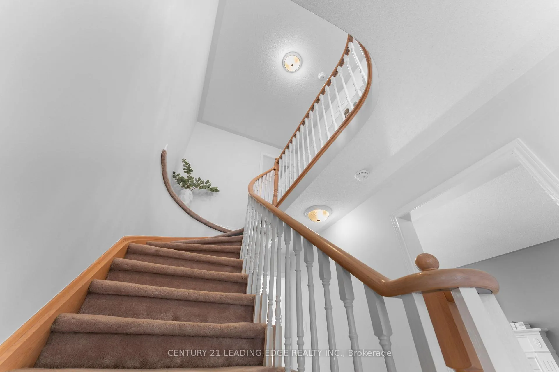 Photo 20 of 1611 Seguin Square, Pickering, Amberlea — HOMEH