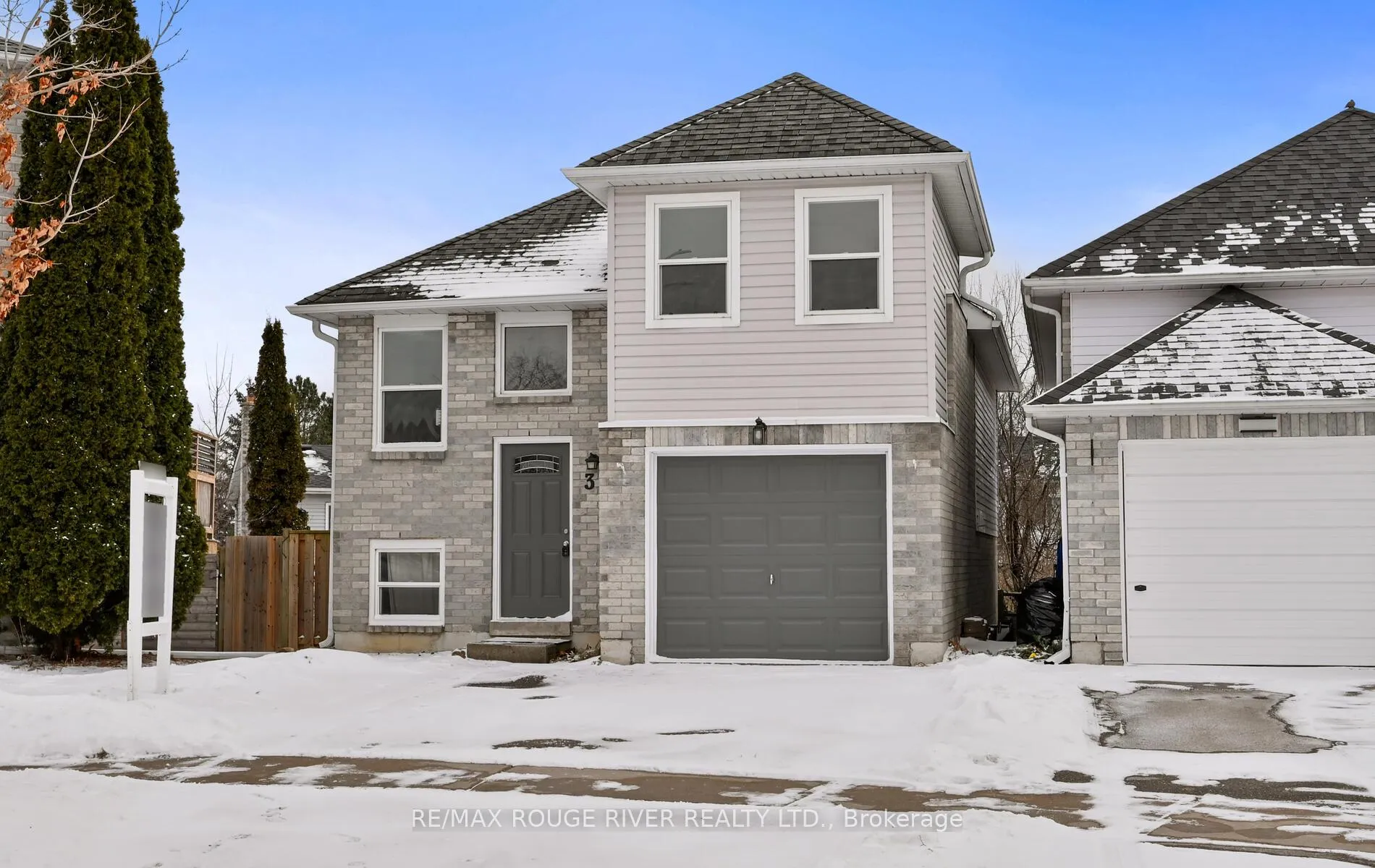Photo 1 of 31 Broadlands Crescent, Clarington, Courtice — HOMEH