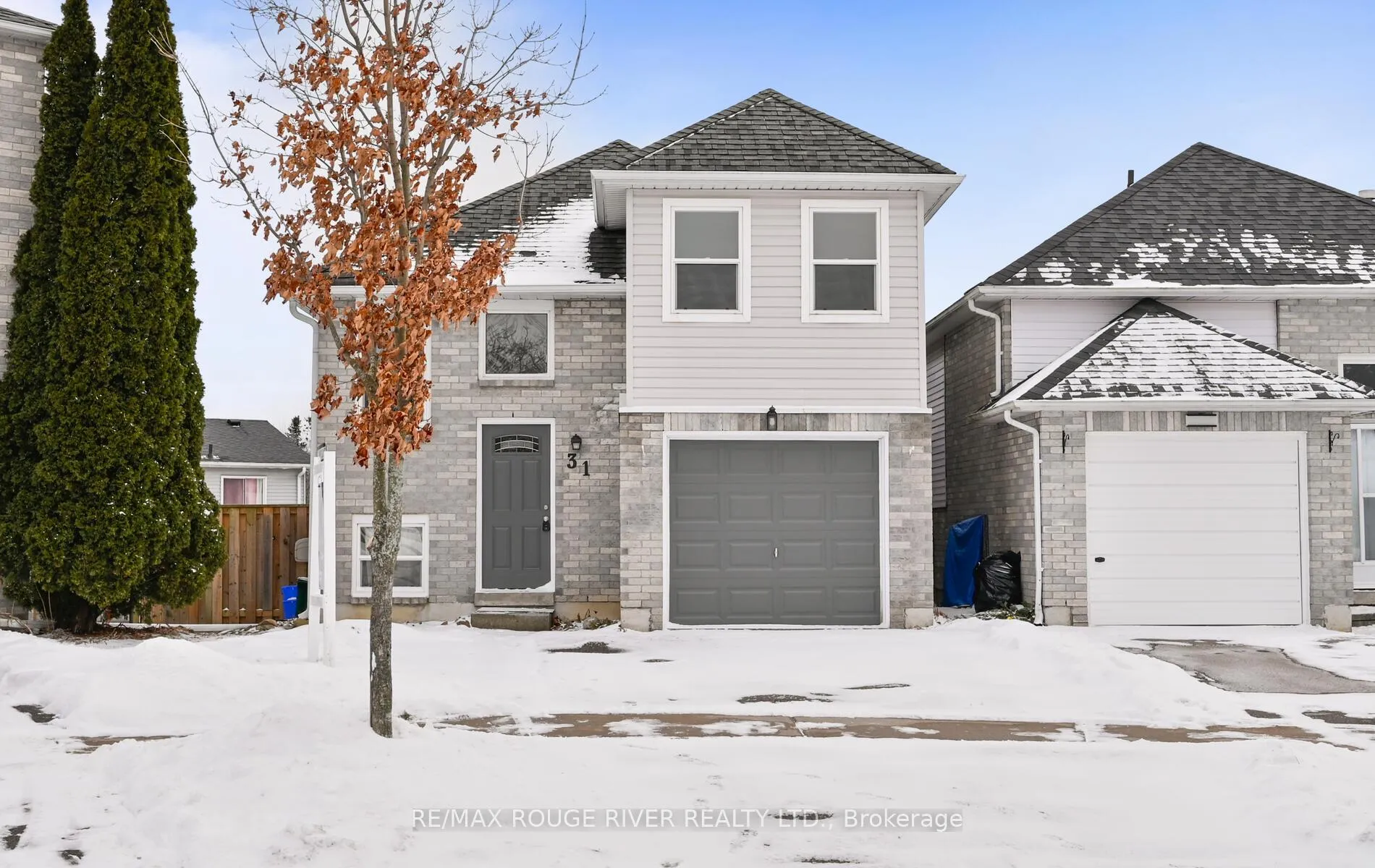 Photo 3 of 31 Broadlands Crescent, Clarington, Courtice — HOMEH