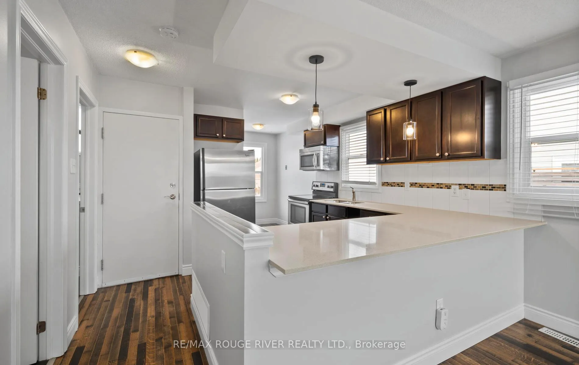 Photo 6 of 31 Broadlands Crescent, Clarington, Courtice — HOMEH