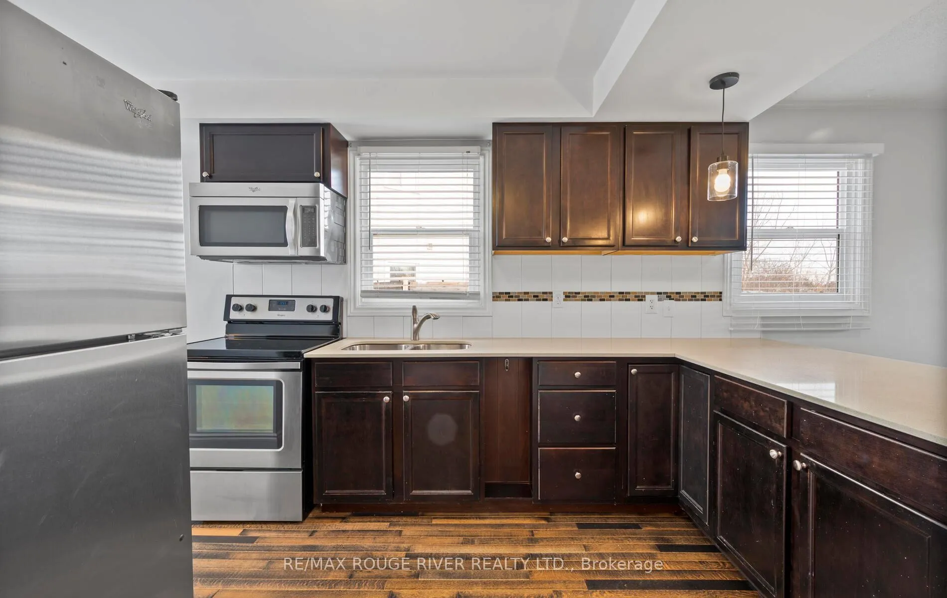 Photo 8 of 31 Broadlands Crescent, Clarington, Courtice — HOMEH