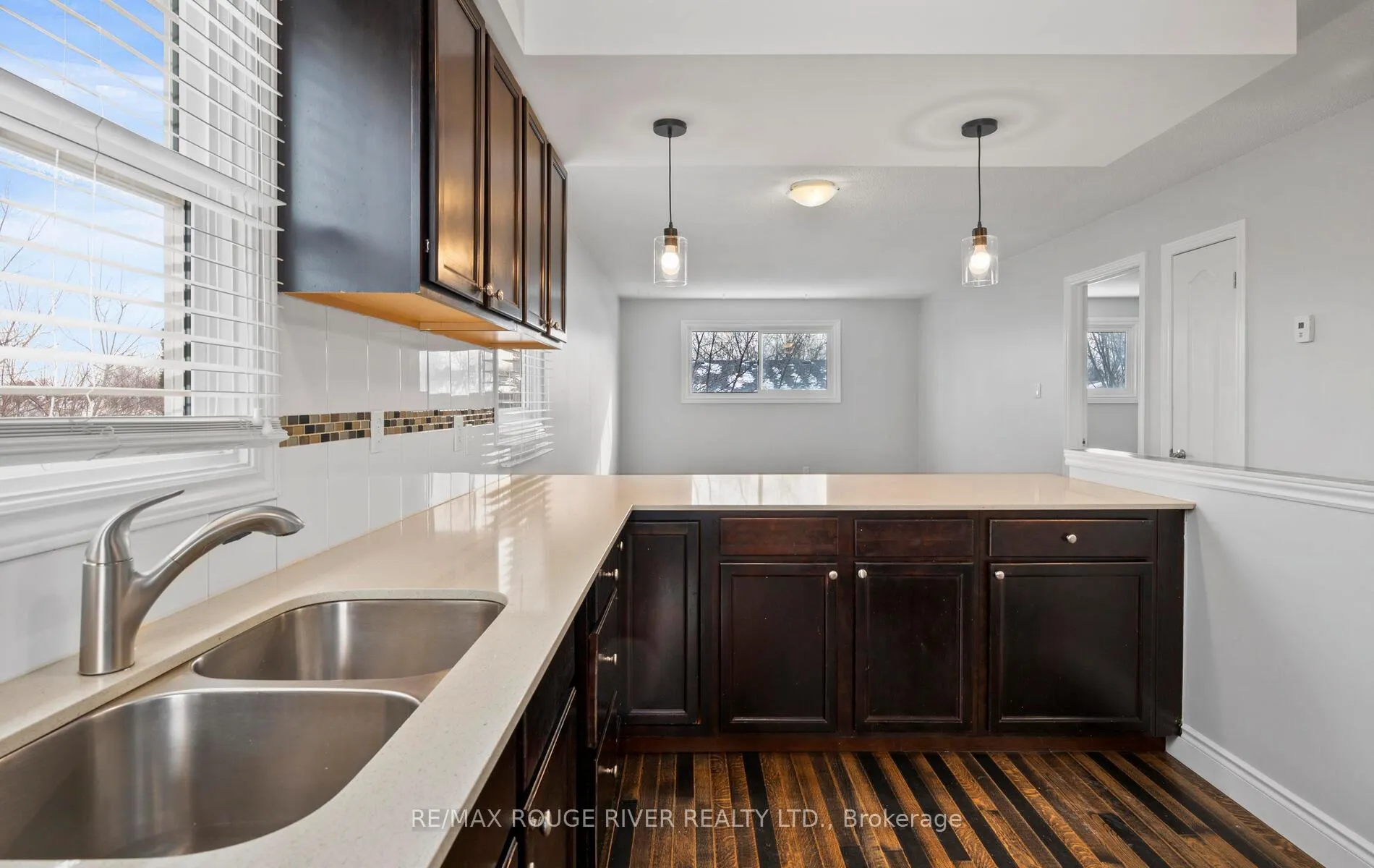 Photo 10 of 31 Broadlands Crescent, Clarington, Courtice — HOMEH
