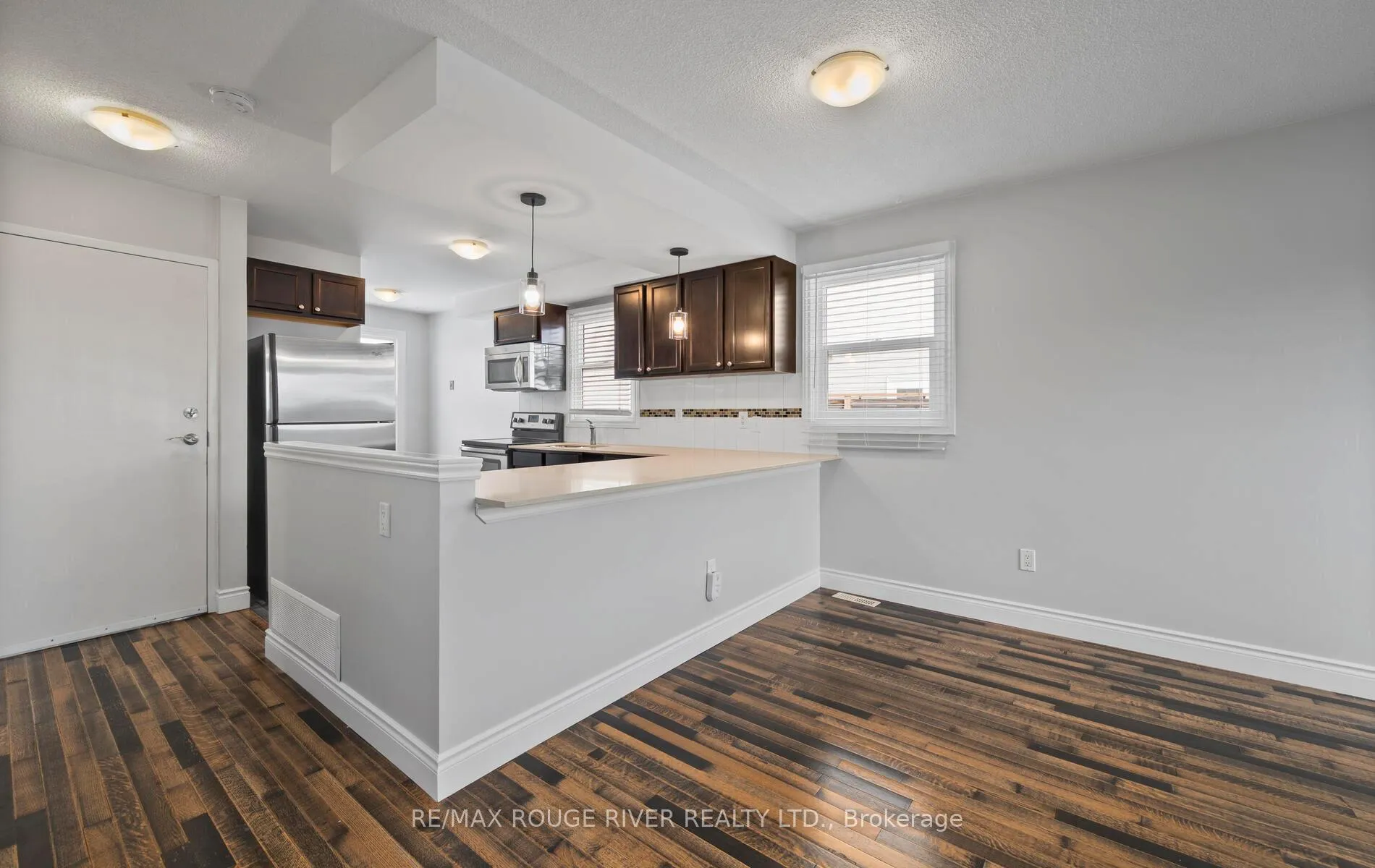 Photo 11 of 31 Broadlands Crescent, Clarington, Courtice — HOMEH