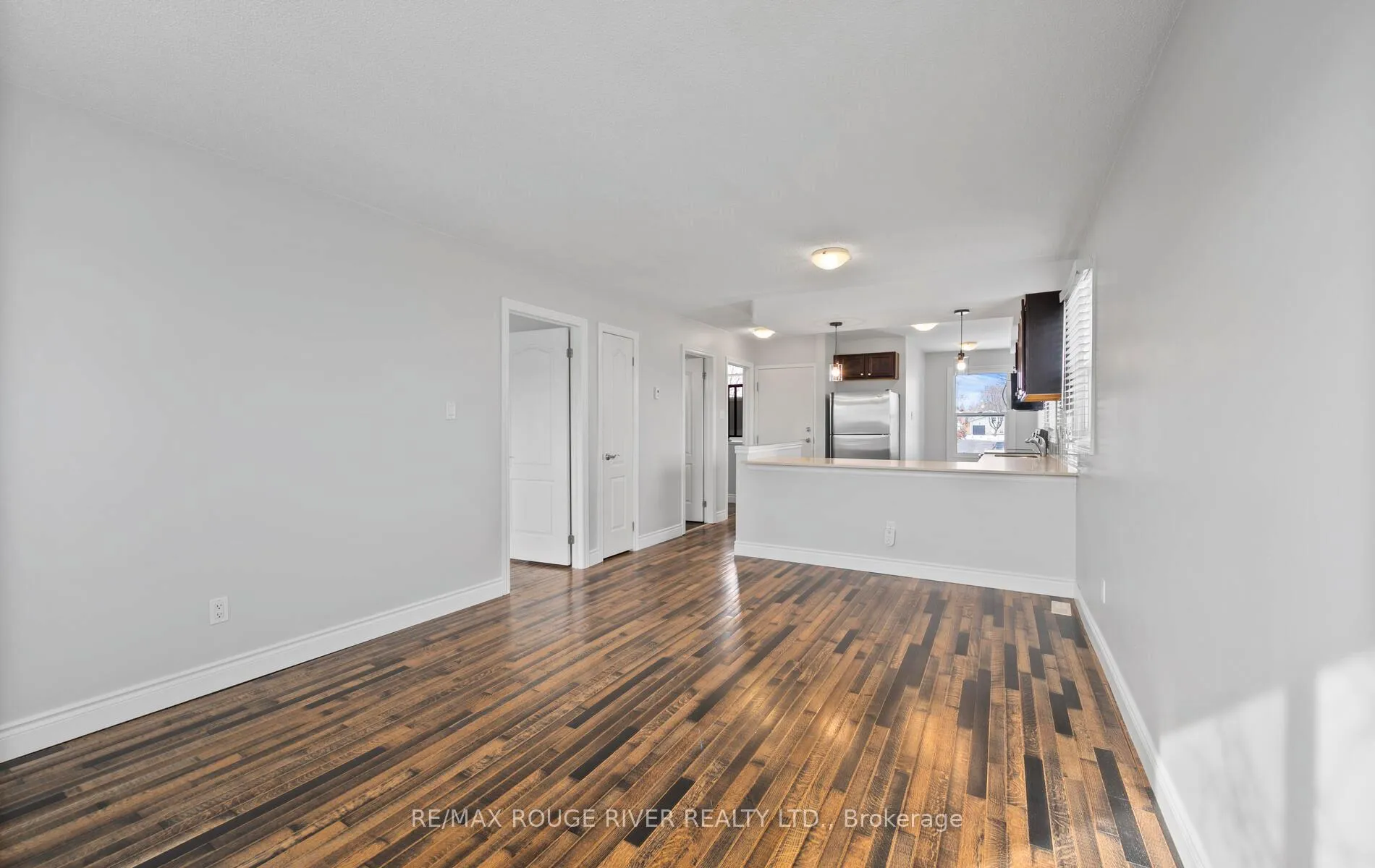 Photo 13 of 31 Broadlands Crescent, Clarington, Courtice — HOMEH
