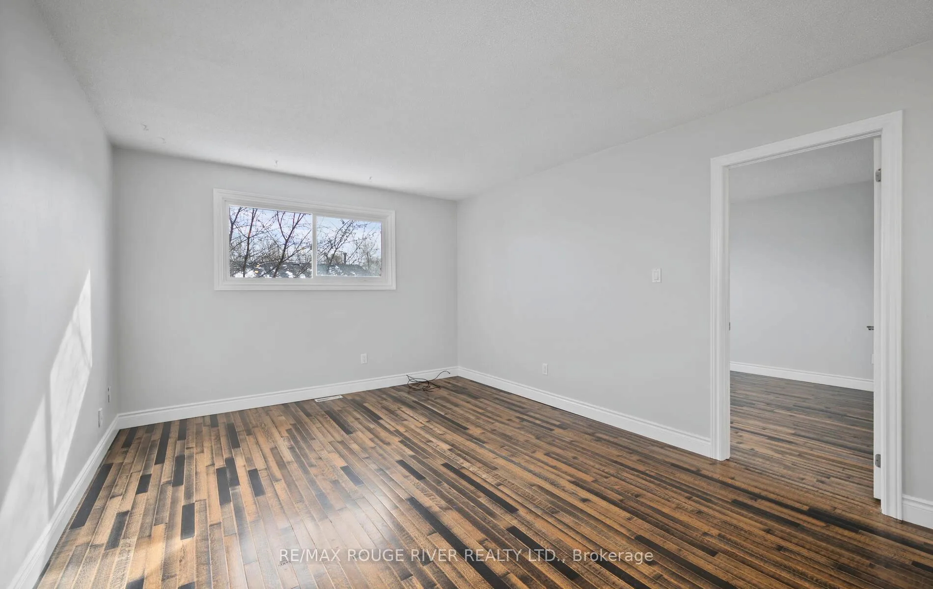 Photo 14 of 31 Broadlands Crescent, Clarington, Courtice — HOMEH
