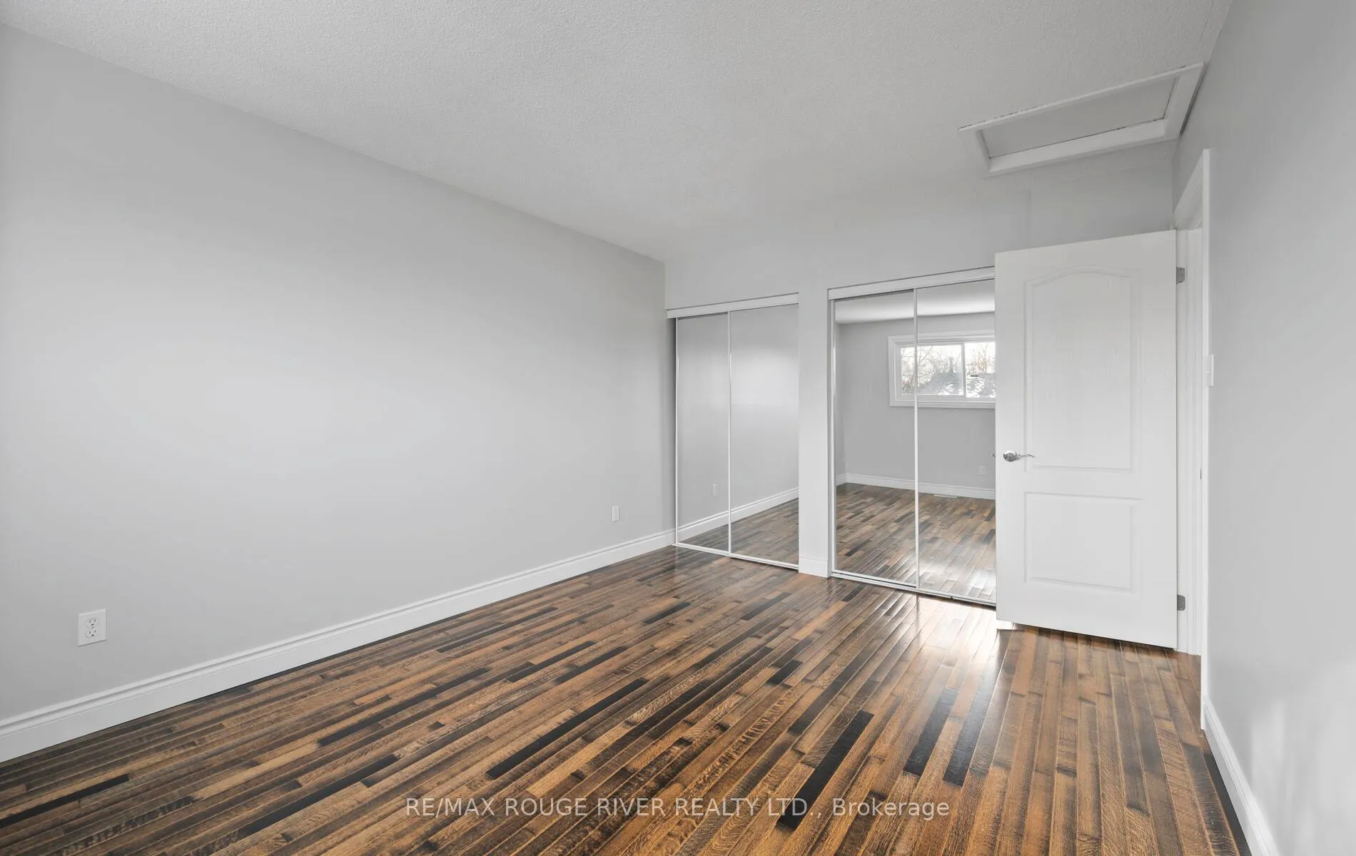 Photo 16 of 31 Broadlands Crescent, Clarington, Courtice — HOMEH
