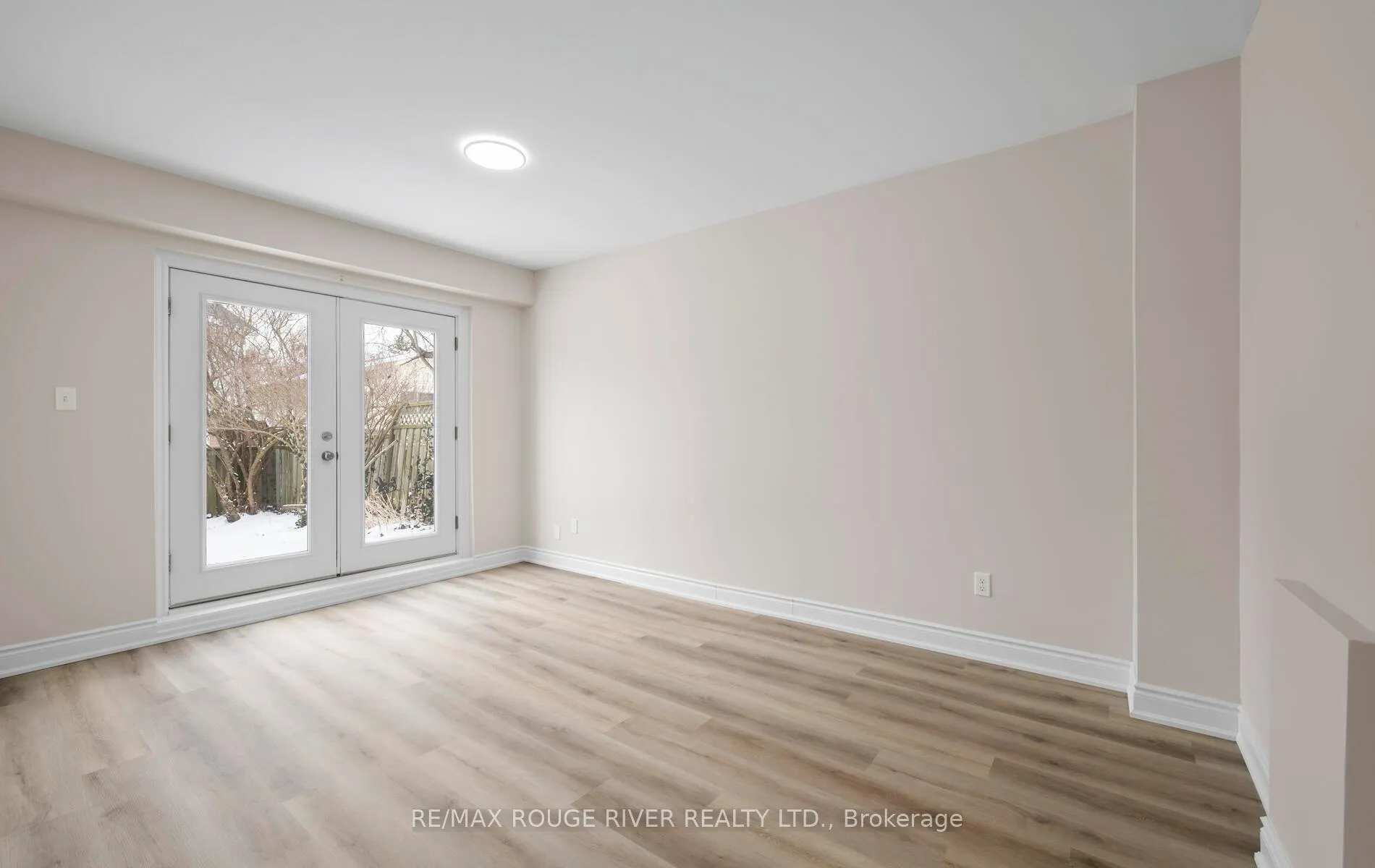 Photo 27 of 31 Broadlands Crescent, Clarington, Courtice — HOMEH