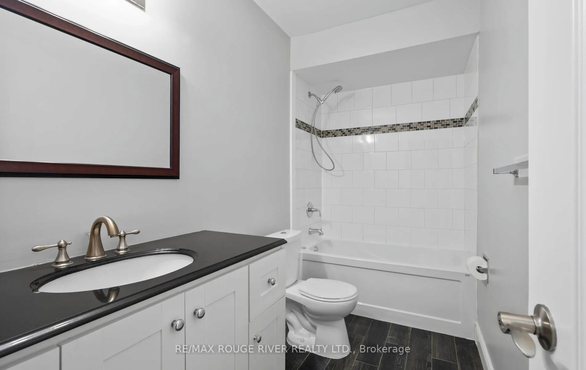 Photo 33 of 31 Broadlands Crescent, Clarington, Courtice — HOMEH