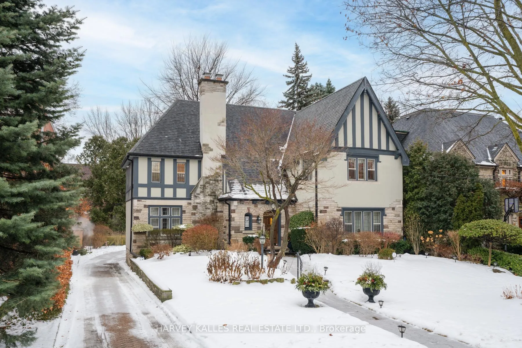 Photo 1 of 17 Robinwood Avenue, Toronto, Forest Hill South — HOMEH