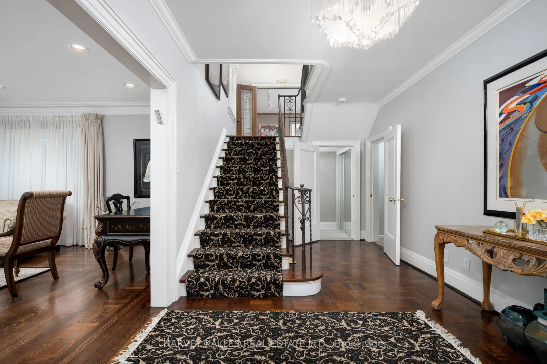 Photo 5 of 17 Robinwood Avenue, Toronto, Forest Hill South — HOMEH