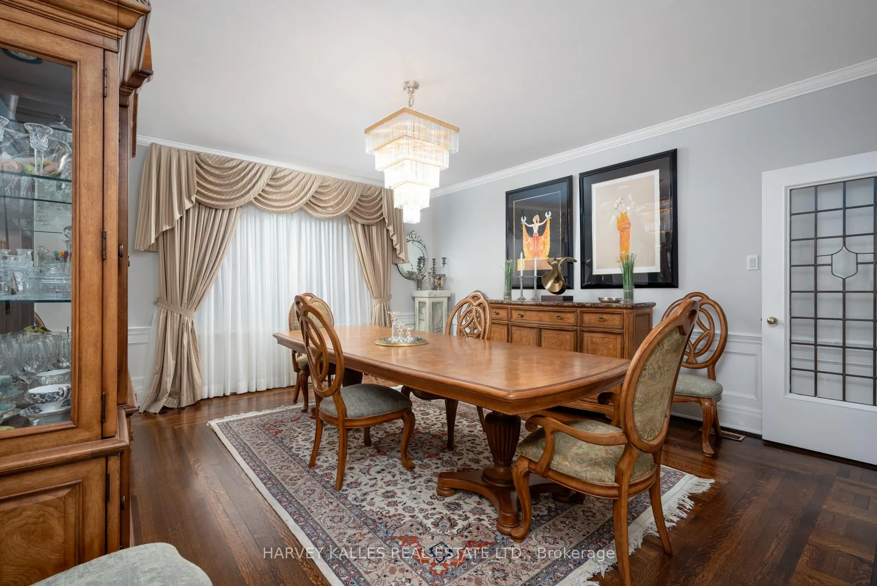 Photo 13 of 17 Robinwood Avenue, Toronto, Forest Hill South — HOMEH