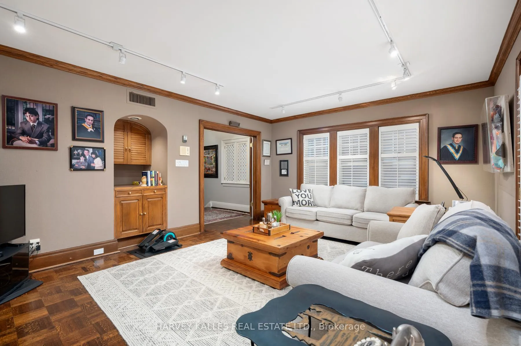 Photo 24 of 17 Robinwood Avenue, Toronto, Forest Hill South — HOMEH