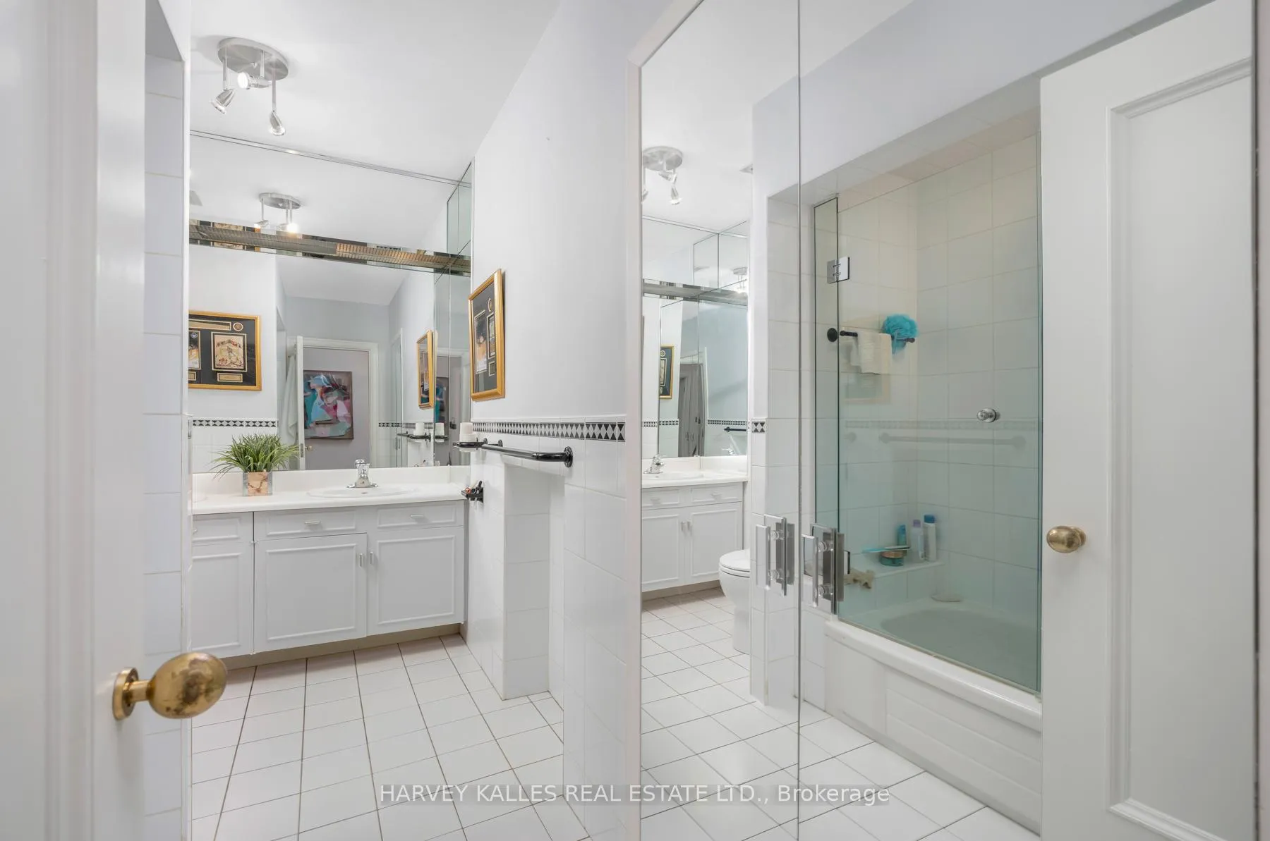 Photo 28 of 17 Robinwood Avenue, Toronto, Forest Hill South — HOMEH