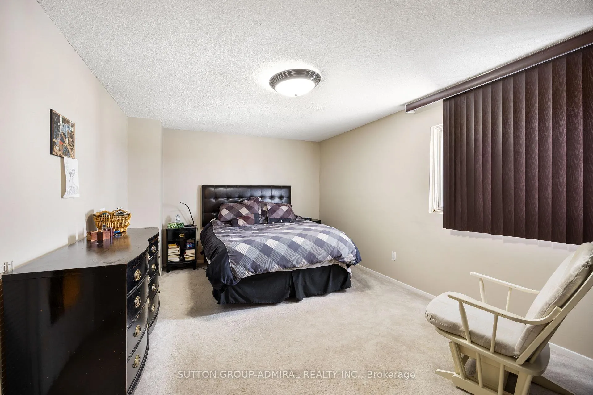 Photo 13 of 62 Lisa Crescent, Vaughan, Crestwood-Springfarm-Yorkhill — HOMEH