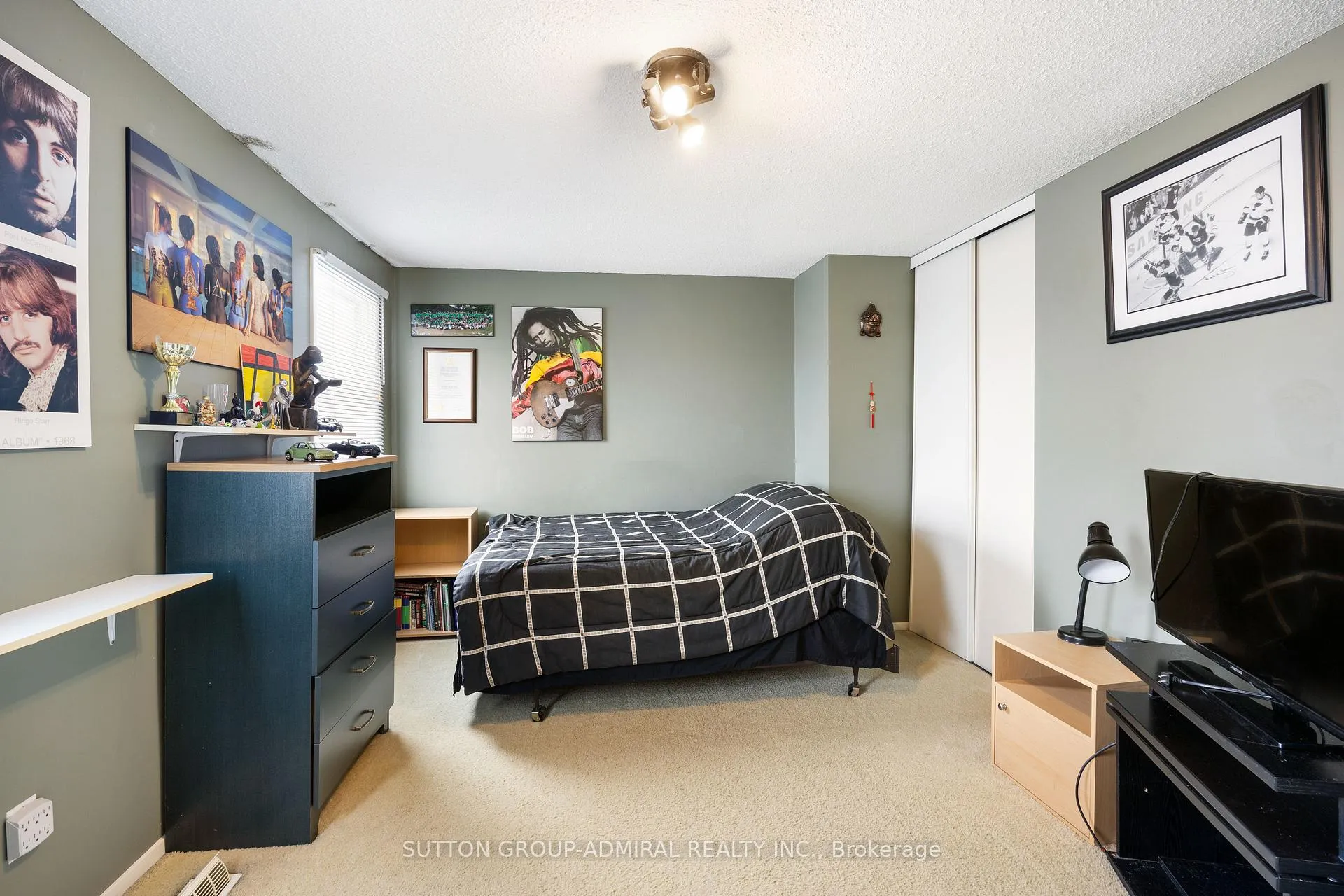 Photo 15 of 62 Lisa Crescent, Vaughan, Crestwood-Springfarm-Yorkhill — HOMEH