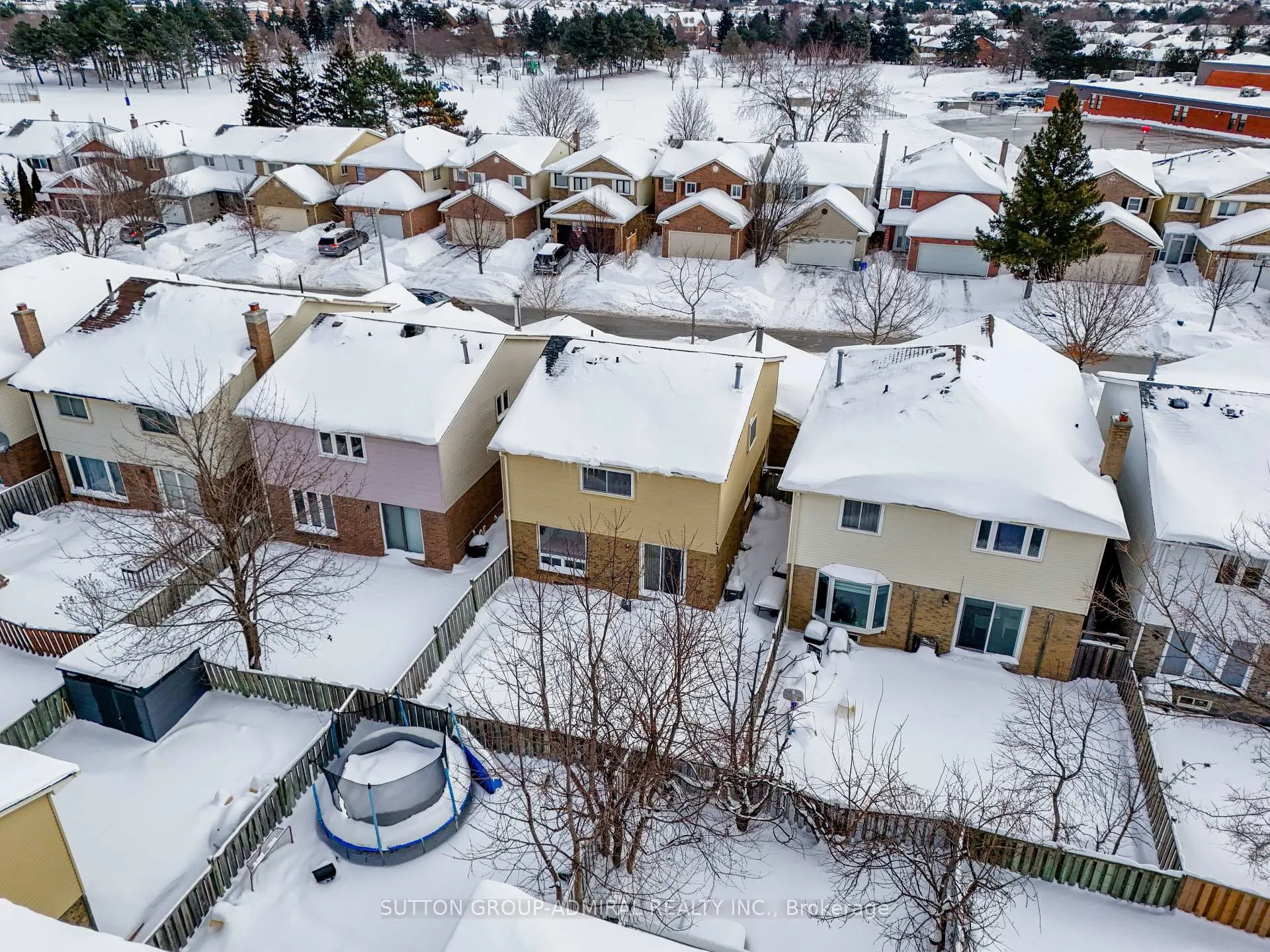 Photo 26 of 62 Lisa Crescent, Vaughan, Crestwood-Springfarm-Yorkhill — HOMEH