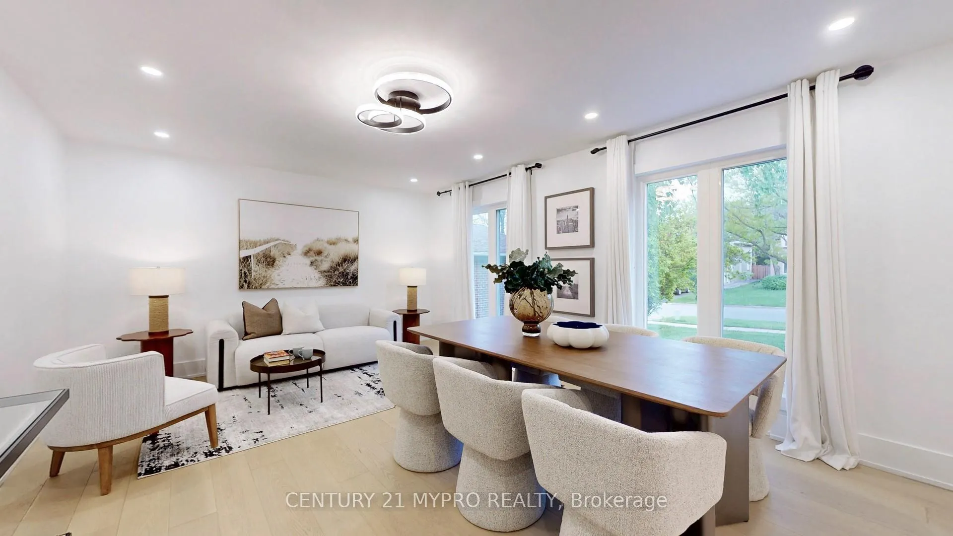 Photo 3 of 8 Briarwood Road, Markham, Unionville — HOMEH
