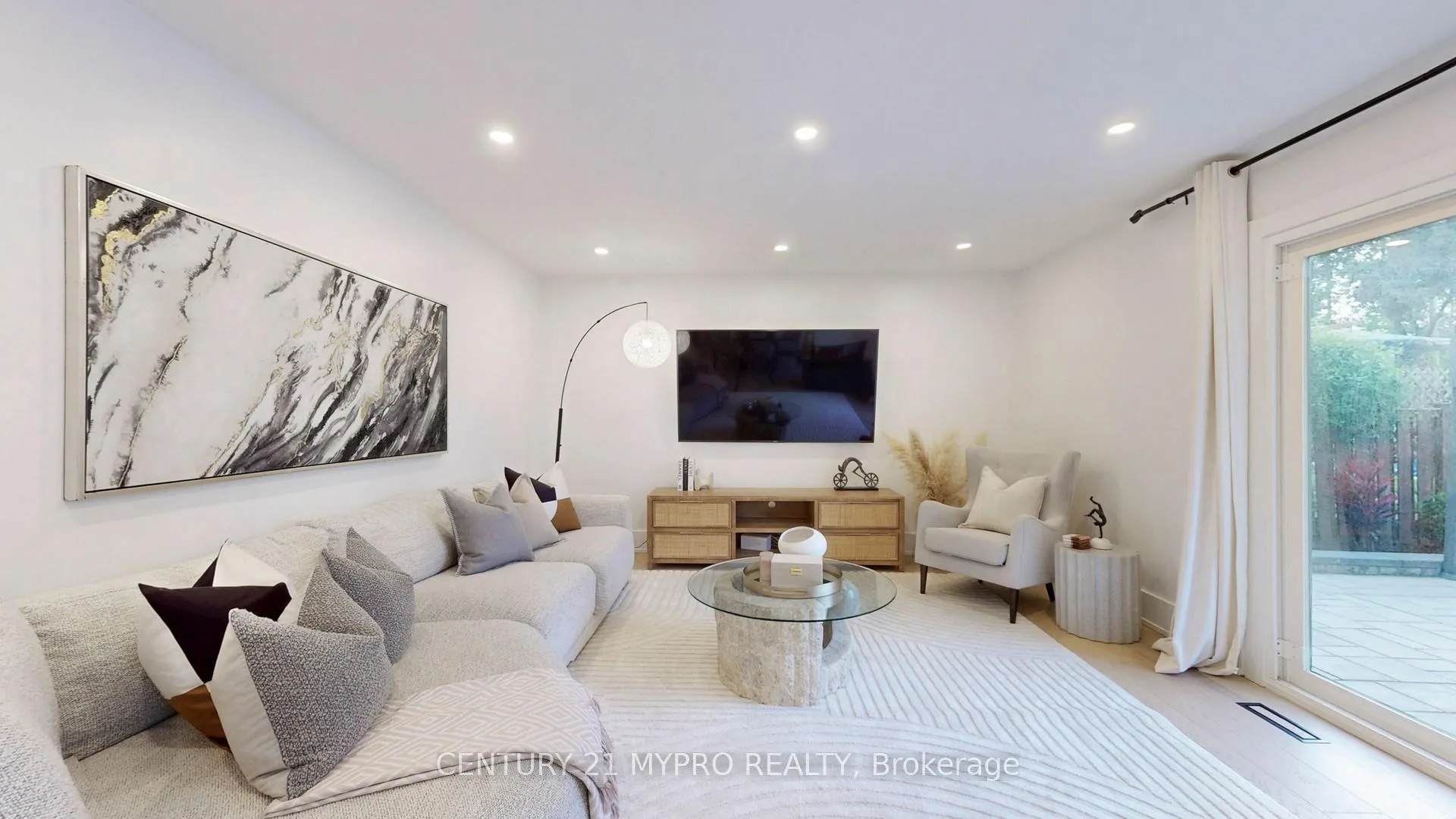Photo 10 of 8 Briarwood Road, Markham, Unionville — HOMEH