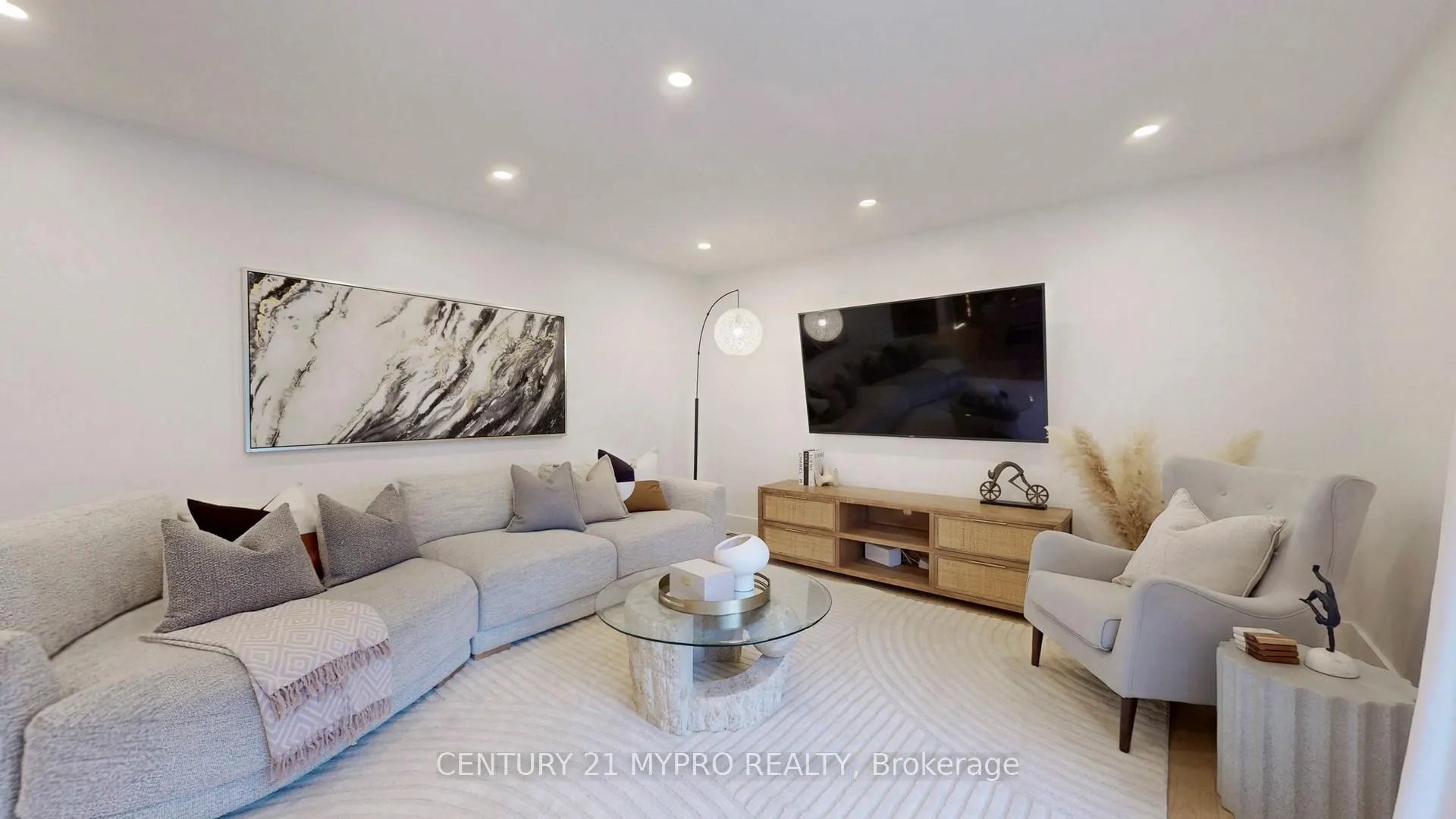 Photo 11 of 8 Briarwood Road, Markham, Unionville — HOMEH