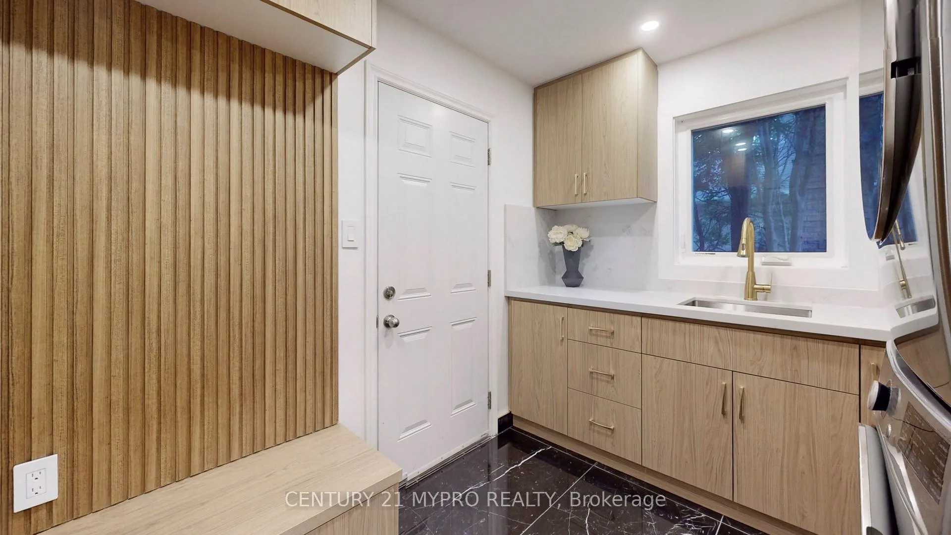 Photo 13 of 8 Briarwood Road, Markham, Unionville — HOMEH
