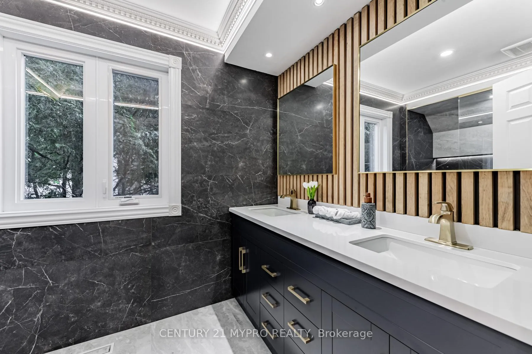 Photo 28 of 8 Briarwood Road, Markham, Unionville — HOMEH