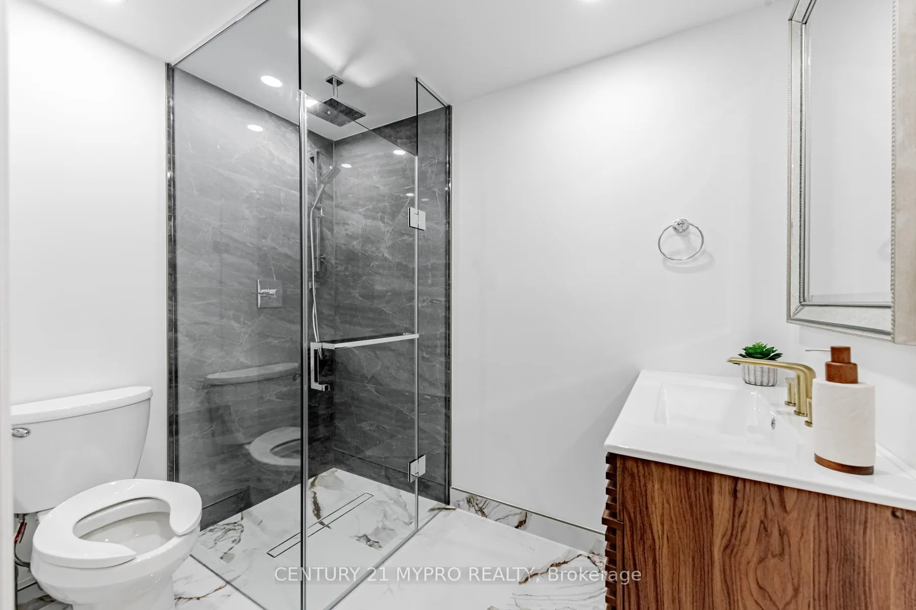 Photo 35 of 8 Briarwood Road, Markham, Unionville — HOMEH