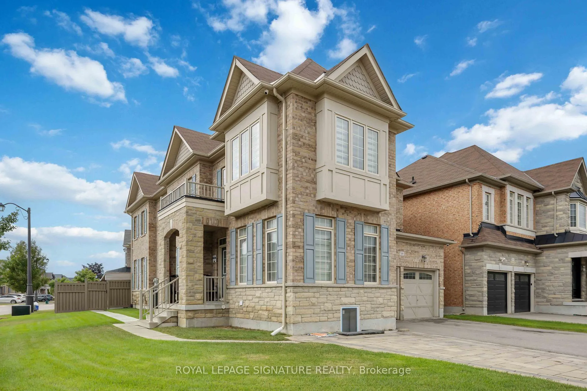Photo 2 of 189 Algoma Drive, Vaughan, Kleinburg — HOMEH