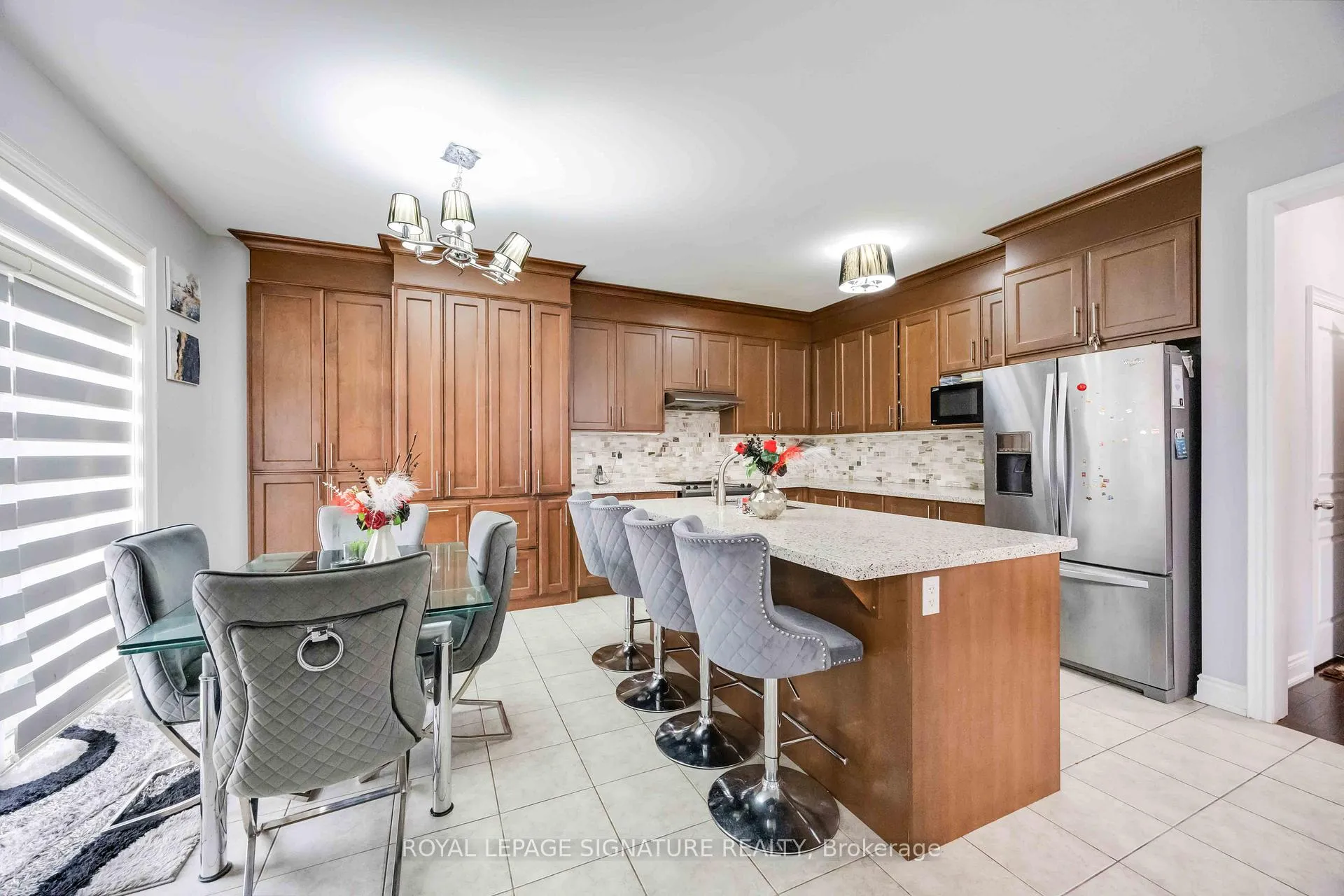 Photo 14 of 189 Algoma Drive, Vaughan, Kleinburg — HOMEH