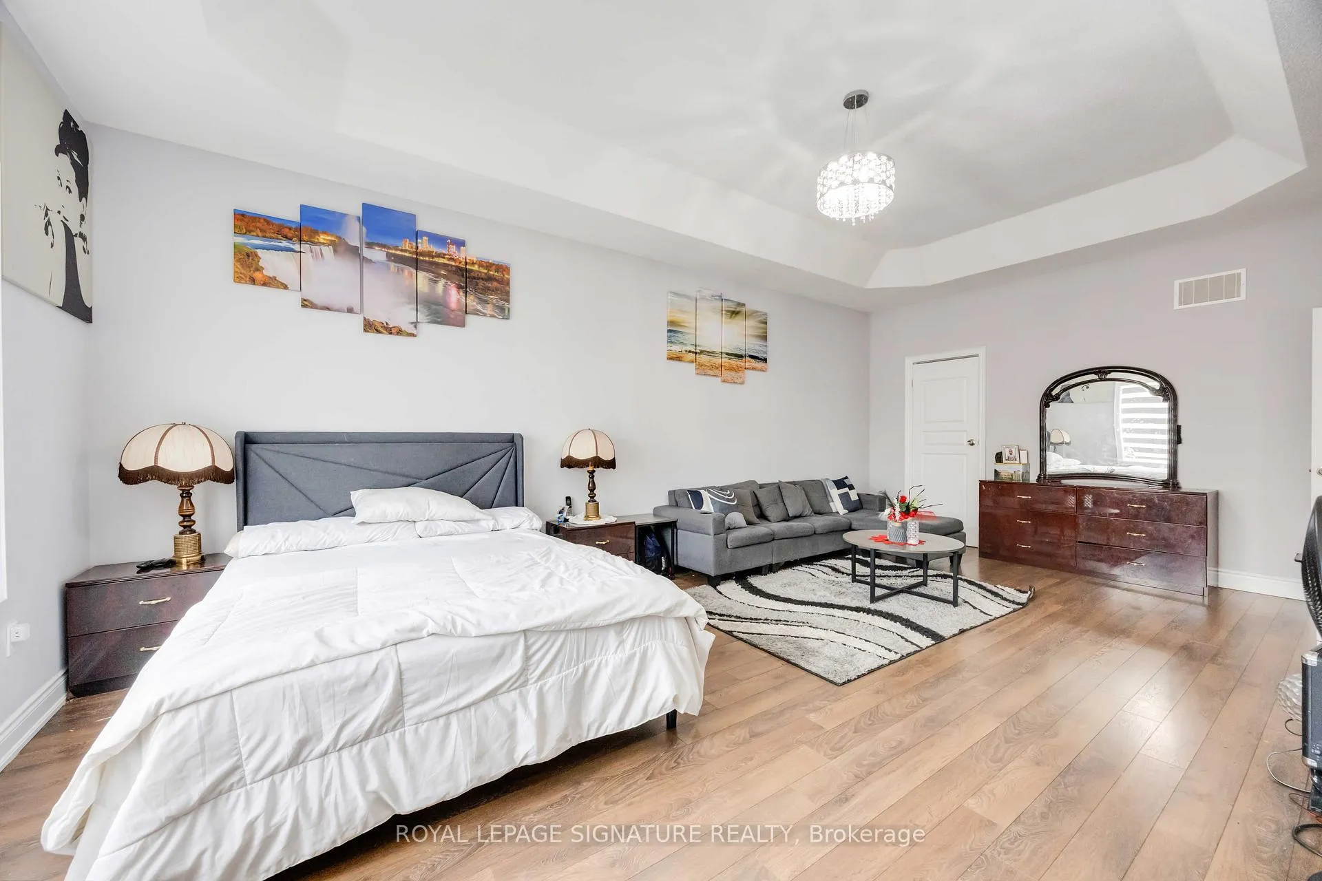 Photo 23 of 189 Algoma Drive, Vaughan, Kleinburg — HOMEH