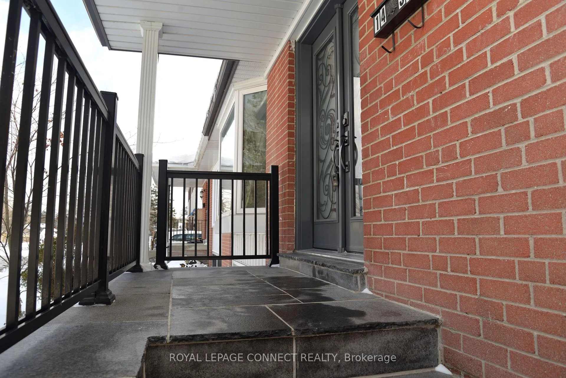 Photo 4 of 1431 Colmar Avenue, Pickering, Bay Ridges — HOMEH