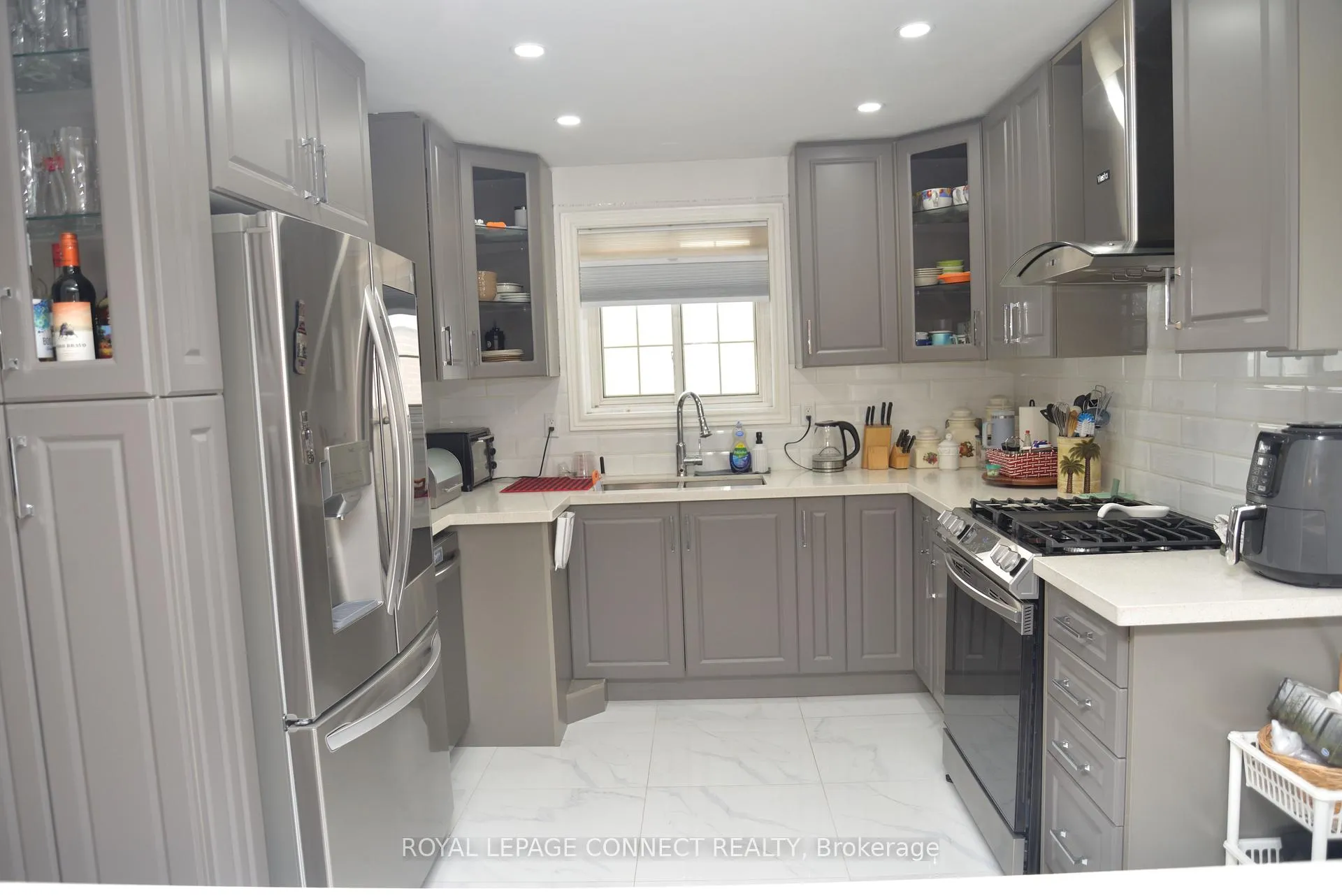 Photo 8 of 1431 Colmar Avenue, Pickering, Bay Ridges — HOMEH