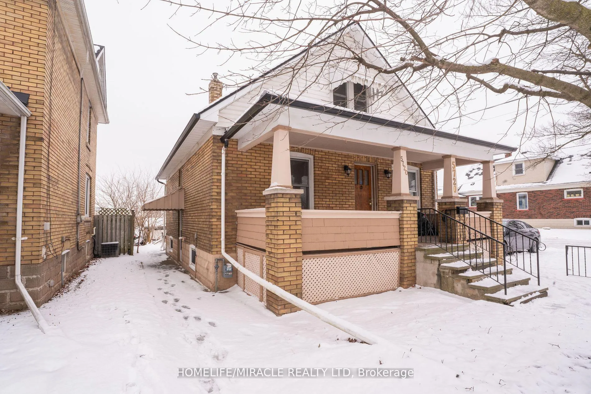 Photo 2 of 5720 Temperance Avenue, Niagara Falls, Hospital — HOMEH