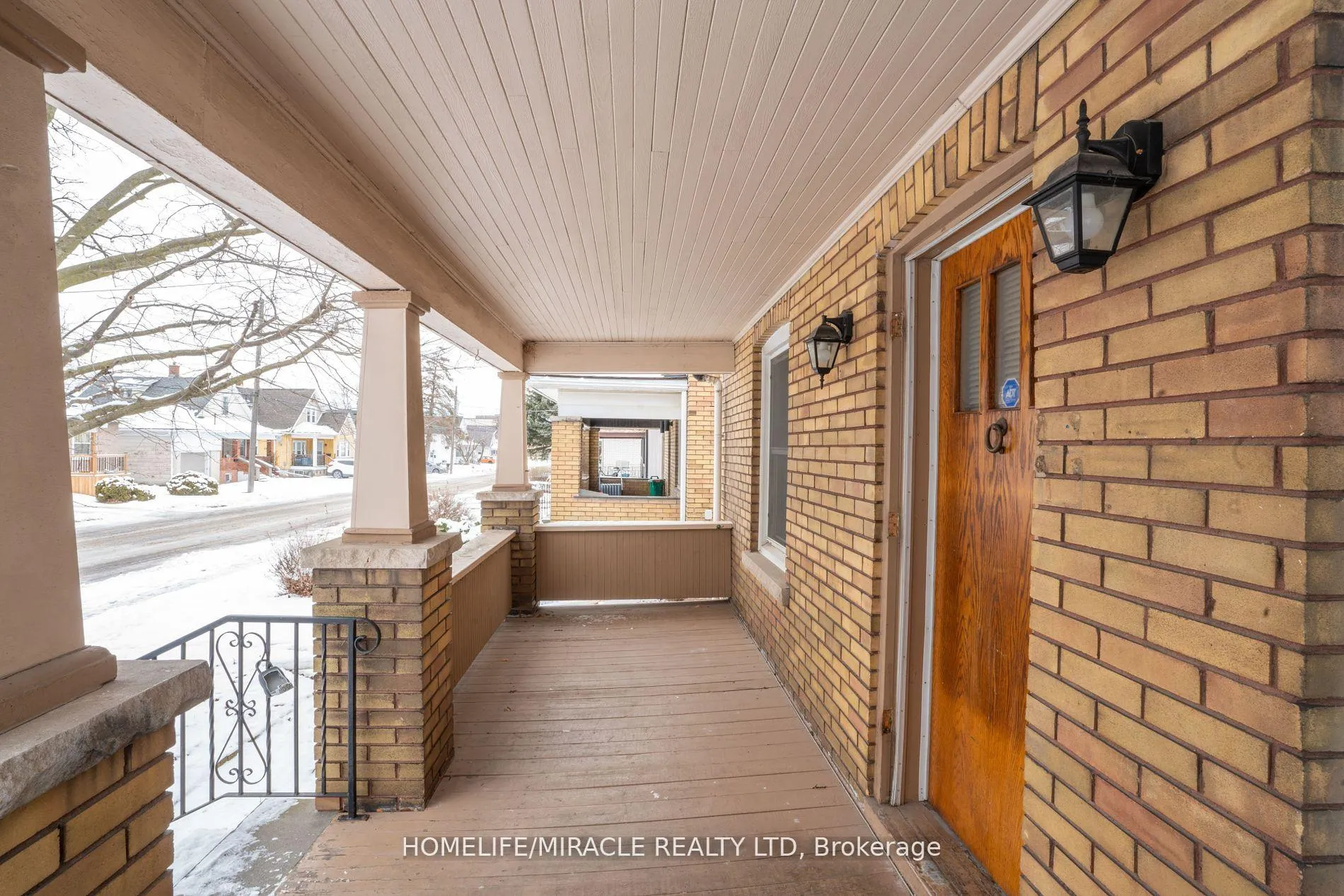 Photo 4 of 5720 Temperance Avenue, Niagara Falls, Hospital — HOMEH