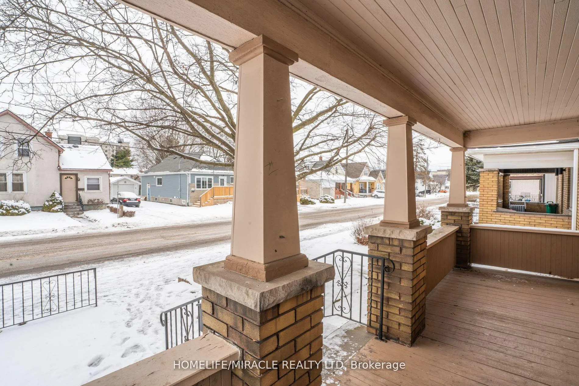Photo 5 of 5720 Temperance Avenue, Niagara Falls, Hospital — HOMEH