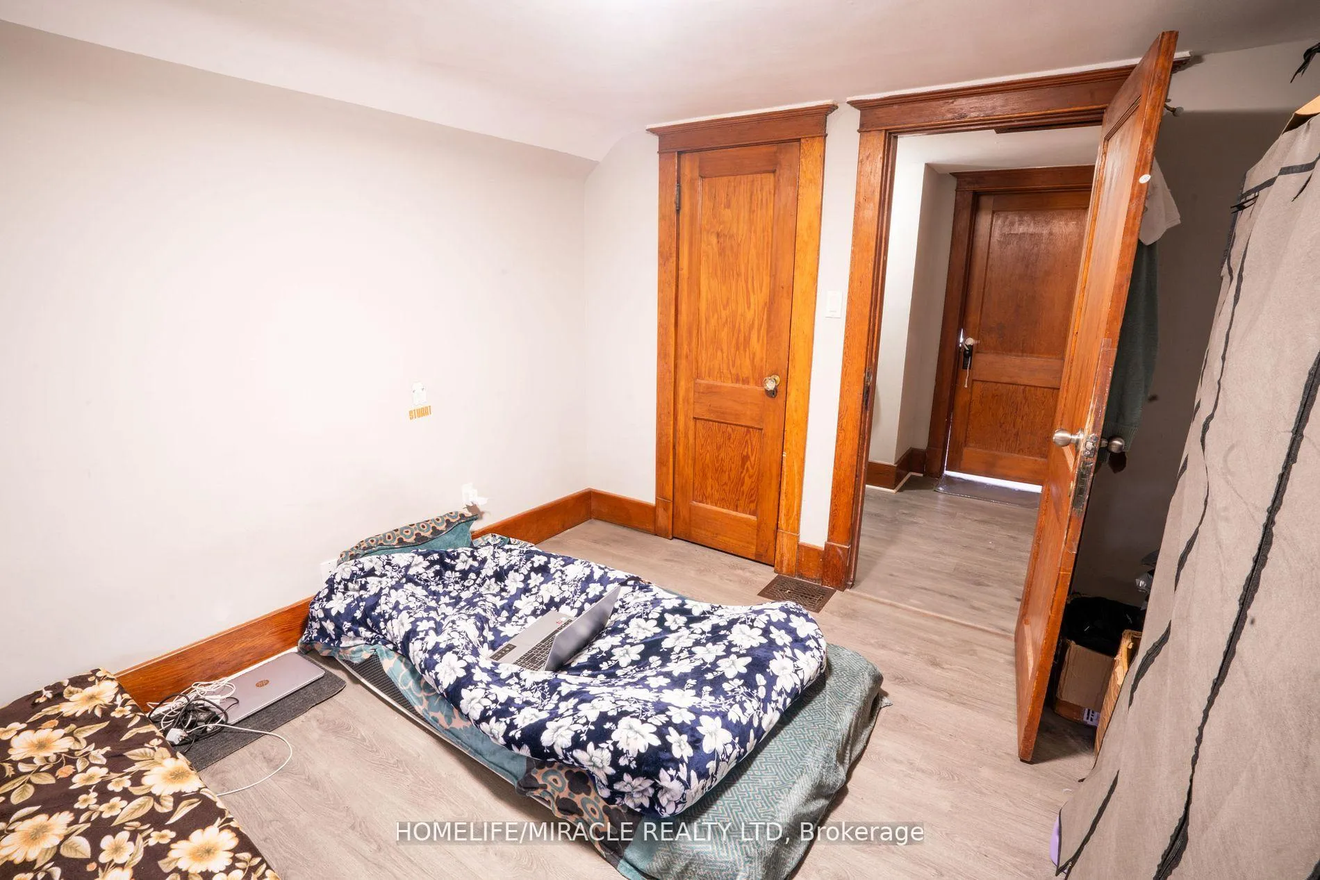 Photo 33 of 5720 Temperance Avenue, Niagara Falls, Hospital — HOMEH
